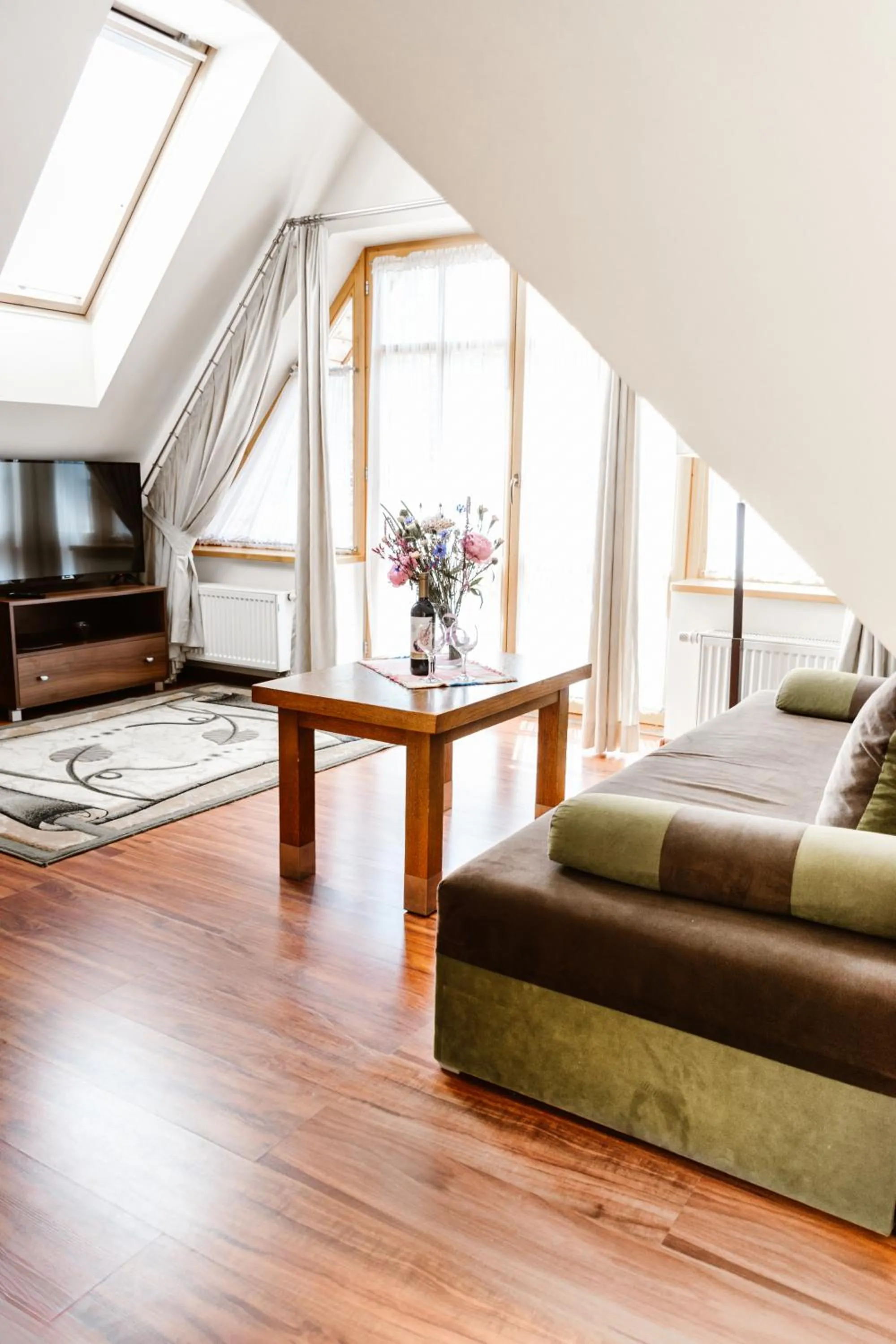 TV and multimedia in Aparthotel Bellamonte