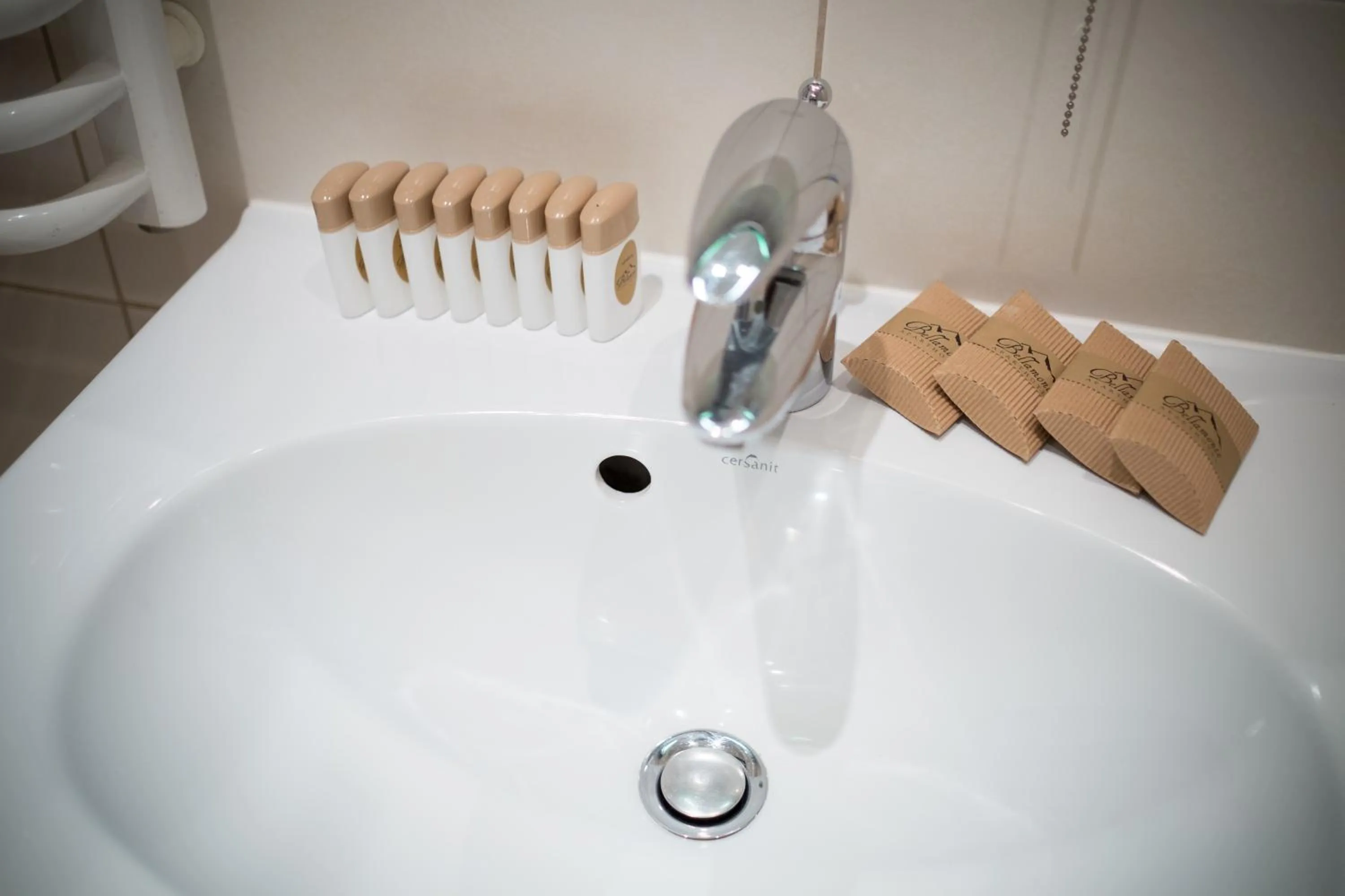 Bathroom in Aparthotel Bellamonte