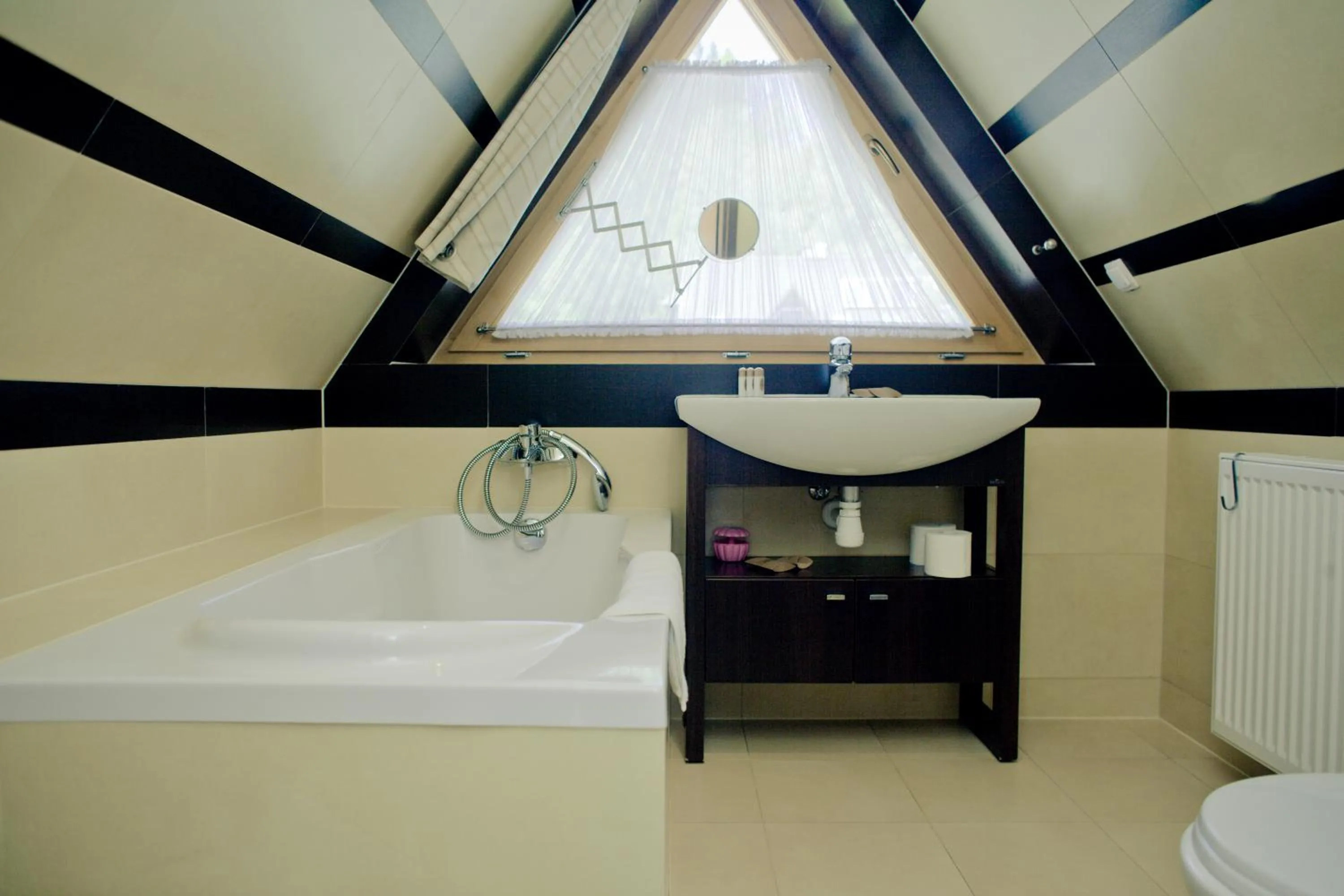 Bathroom in Aparthotel Bellamonte