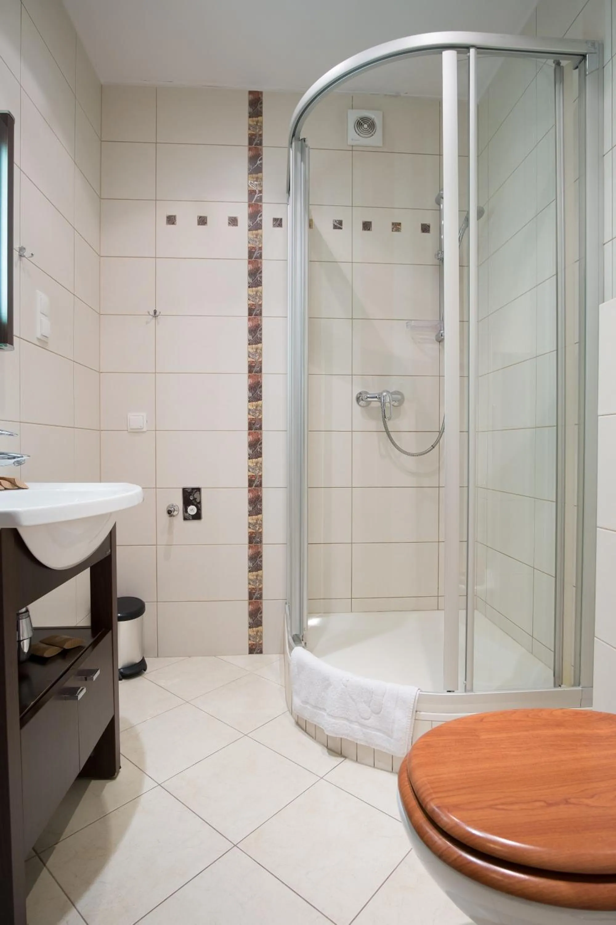 Bathroom in Aparthotel Bellamonte