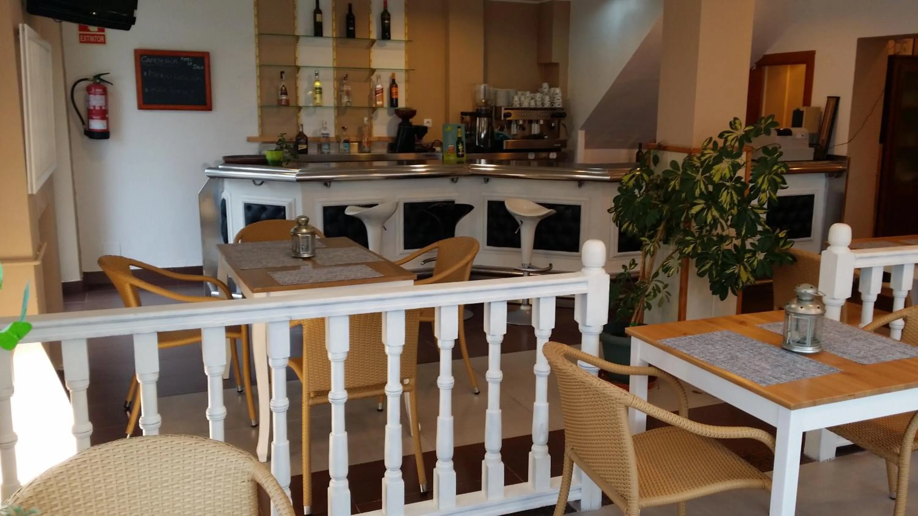 Lounge or bar in Hotel La Isla