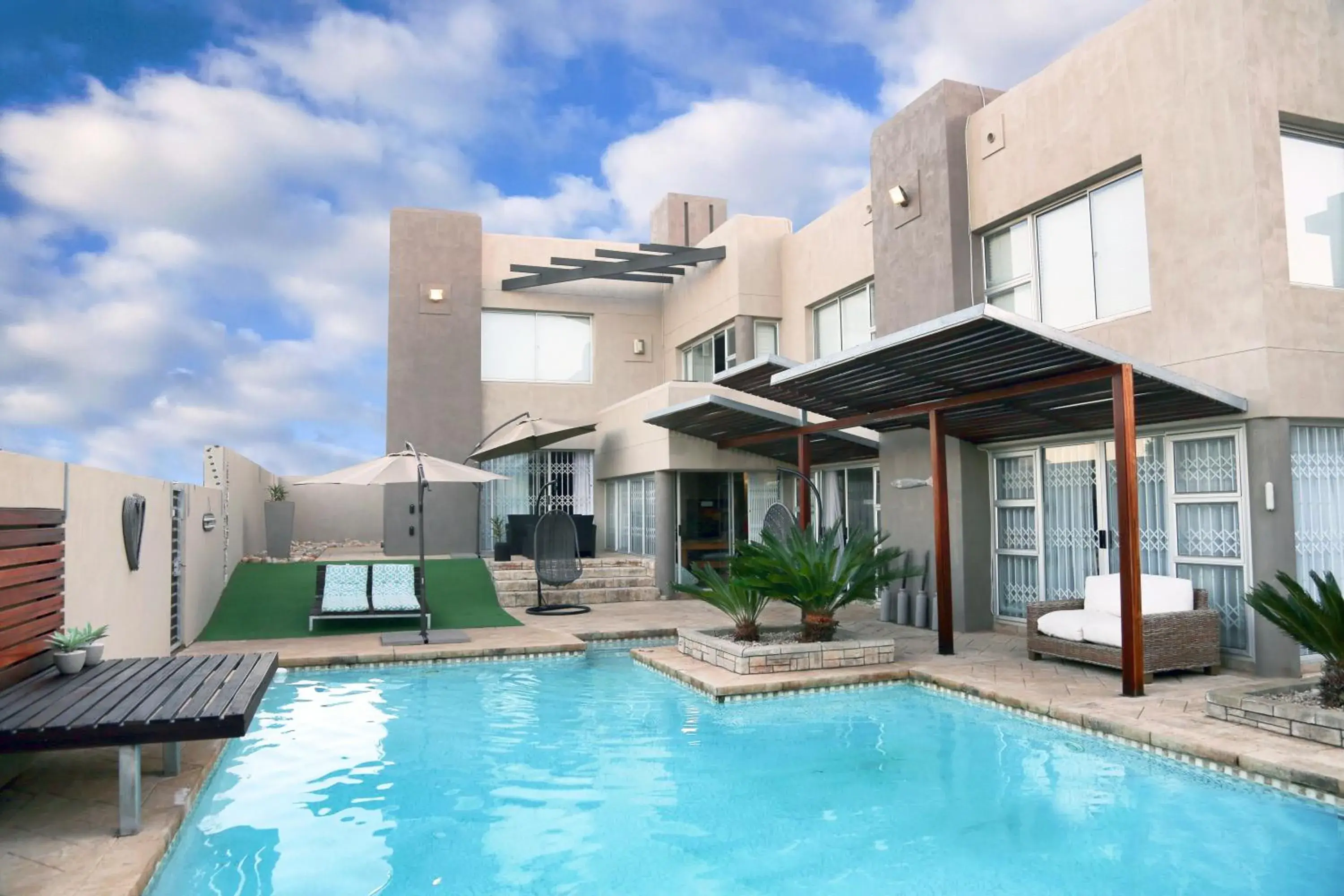 Nine on Uys street B & B Nine on Uys street B & B