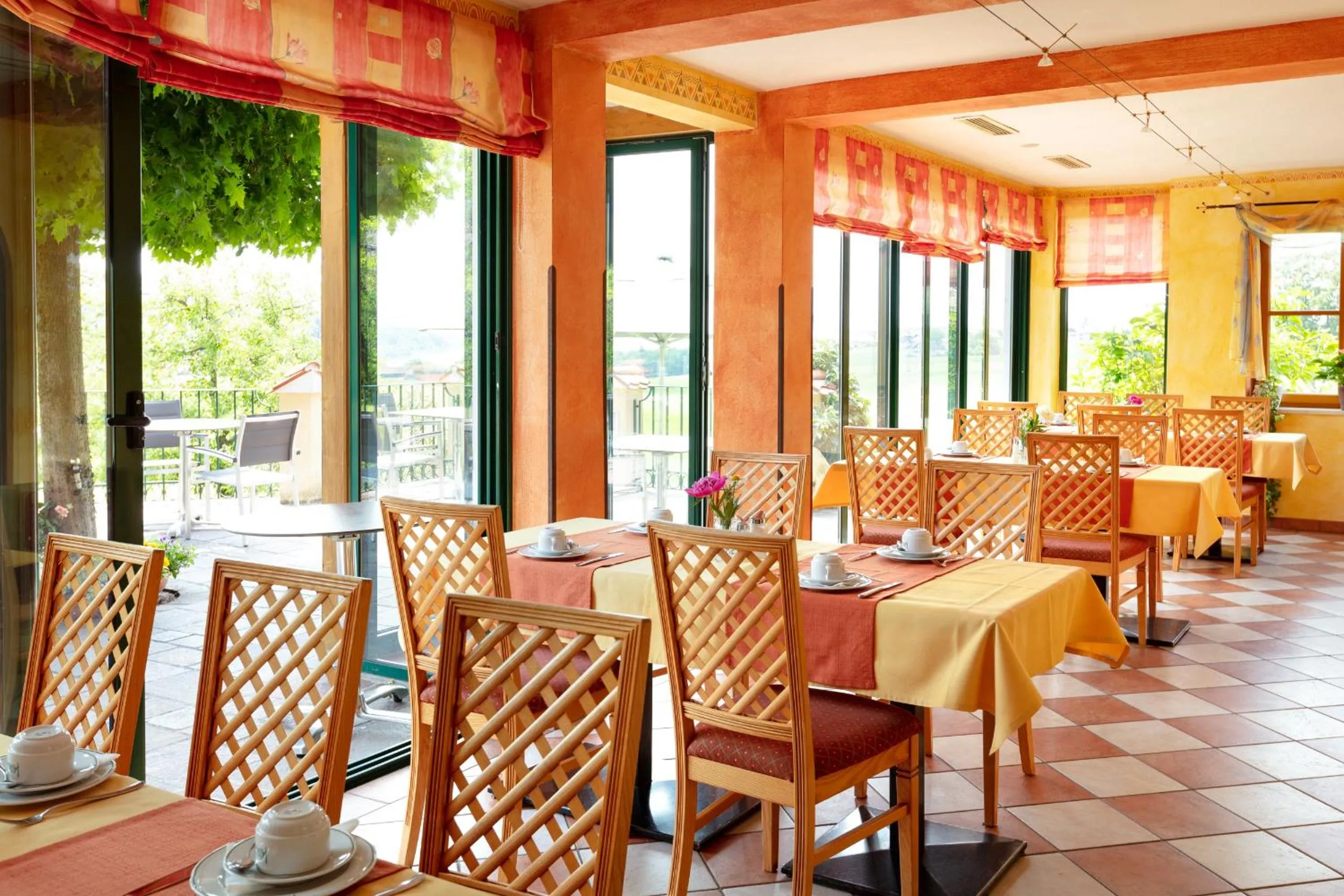 Restaurant/places to eat in Ferienhotel Herzog