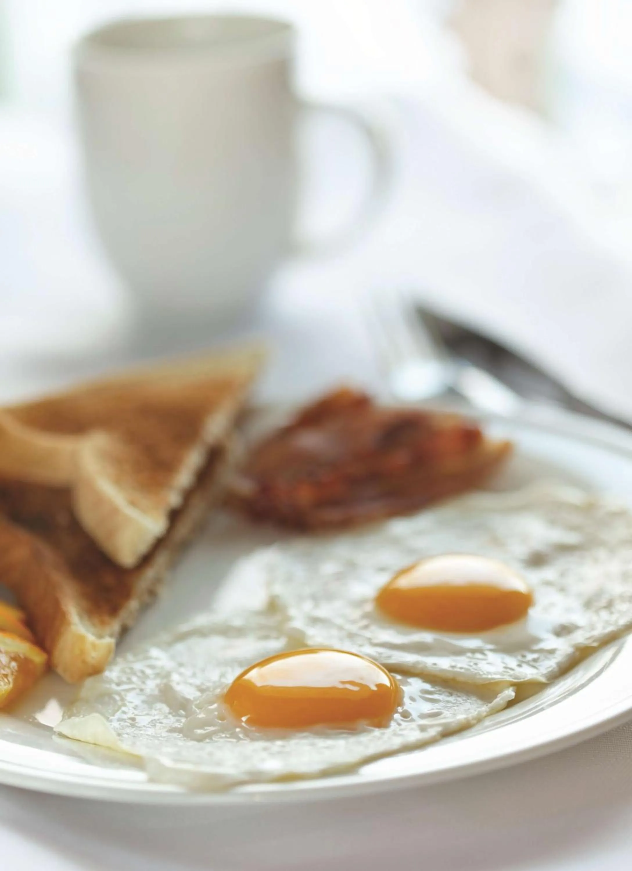 Dining area in Embassy Suites Syracuse