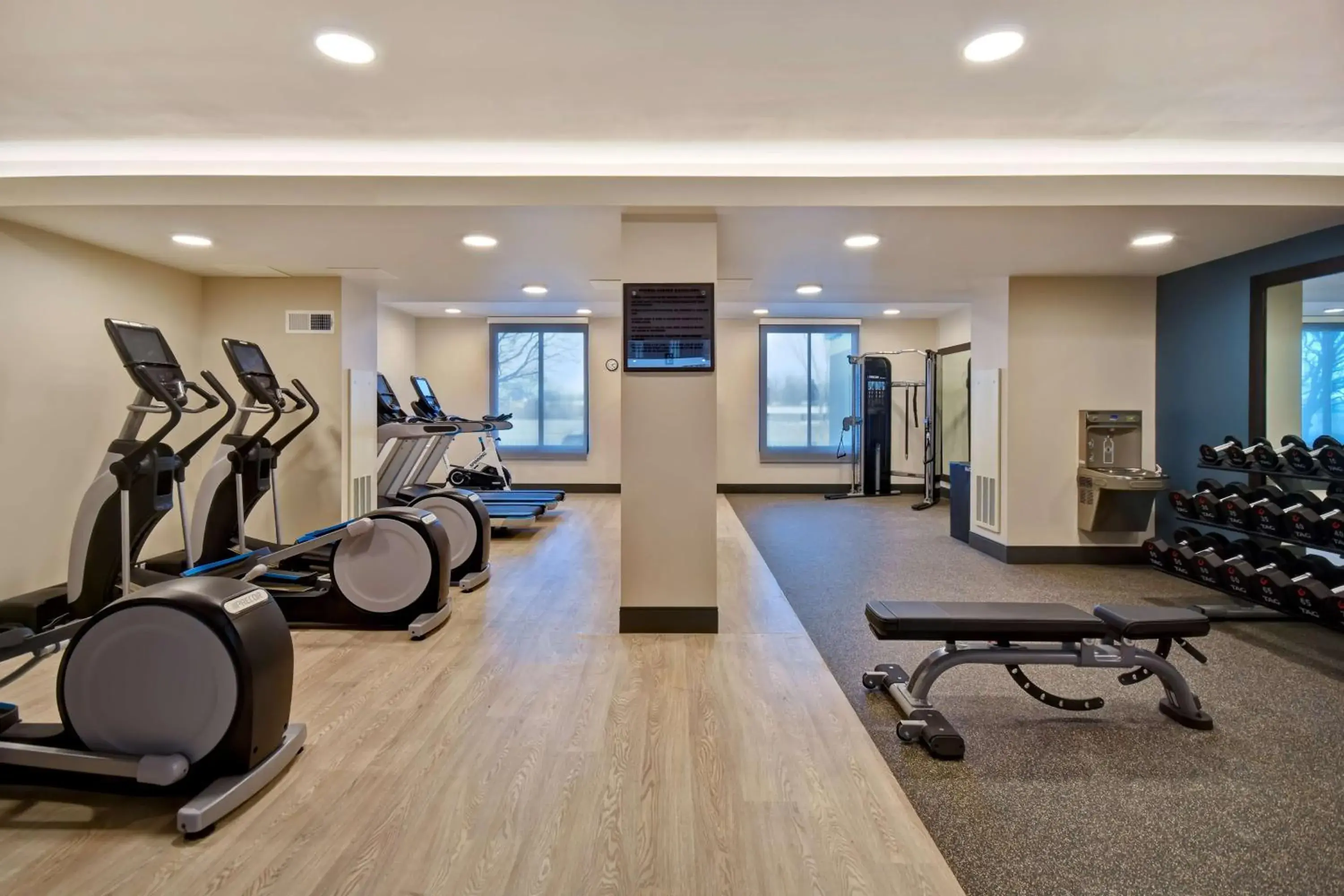 Fitness centre/facilities in Embassy Suites Syracuse Fitness centre/facilities in Embassy Suites Syracuse