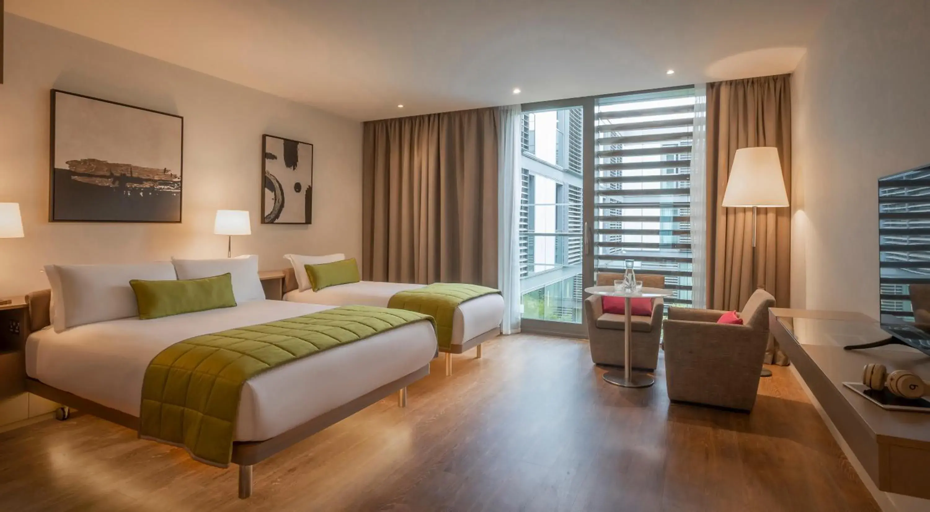 Photo of the whole room, Bed in The Gibson Hotel Photo of the whole room, Bed in The Gibson Hotel