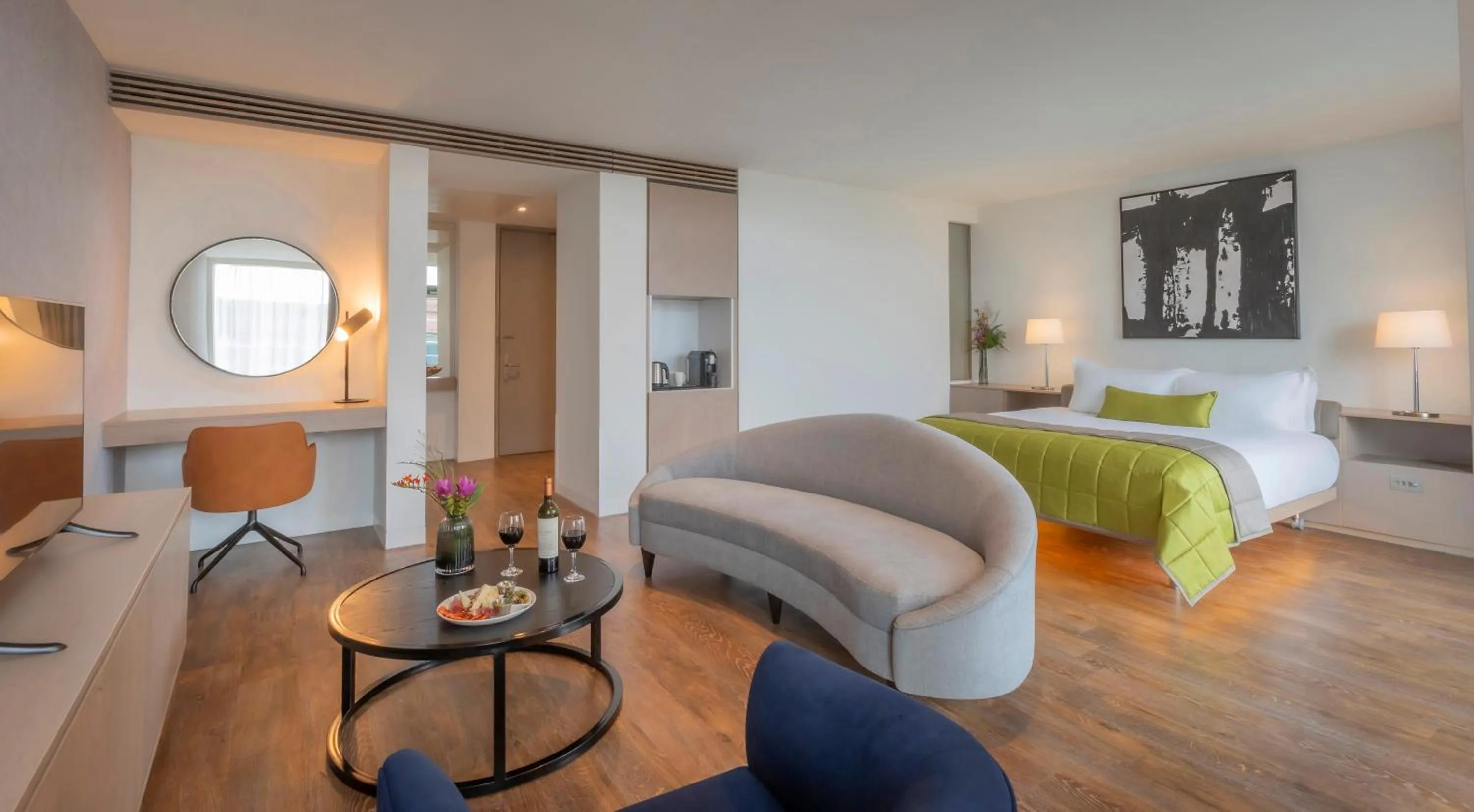 Bedroom, Bed in The Gibson Hotel