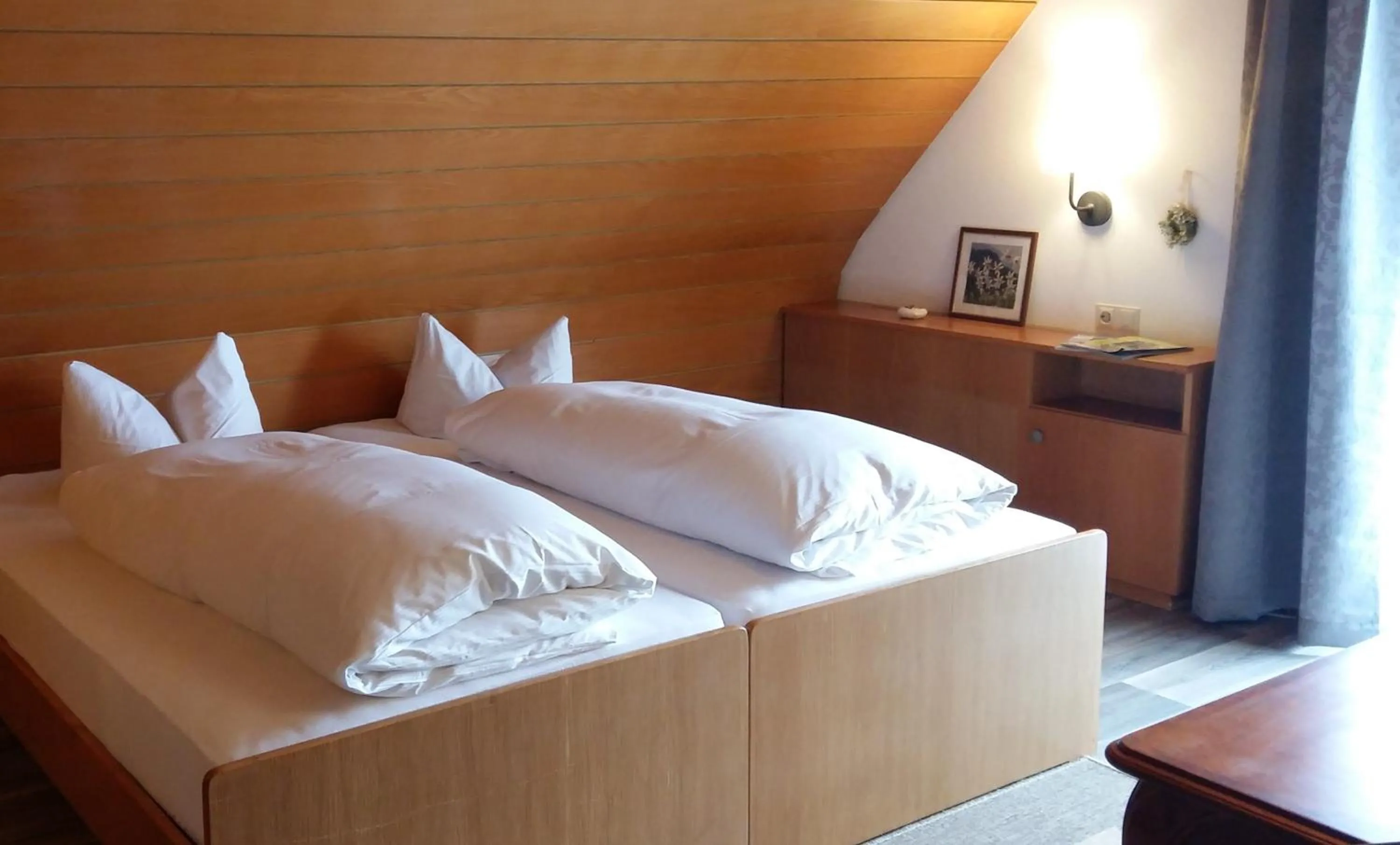 Photo of the whole room, Bed in Landgasthof Grüner Baum