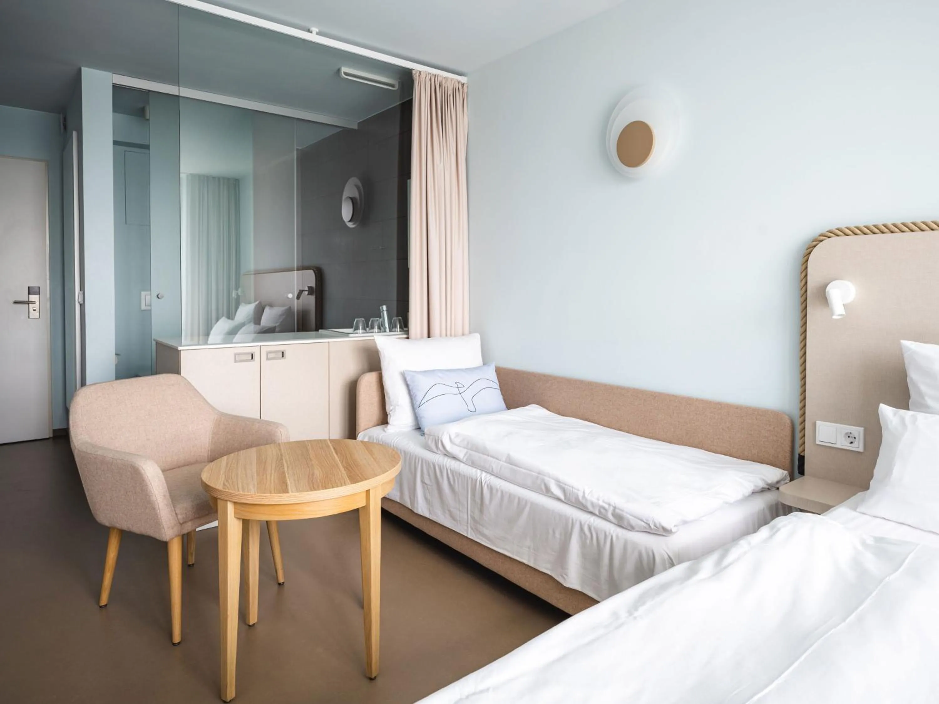 Photo of the whole room, Bed in aja Travemünde