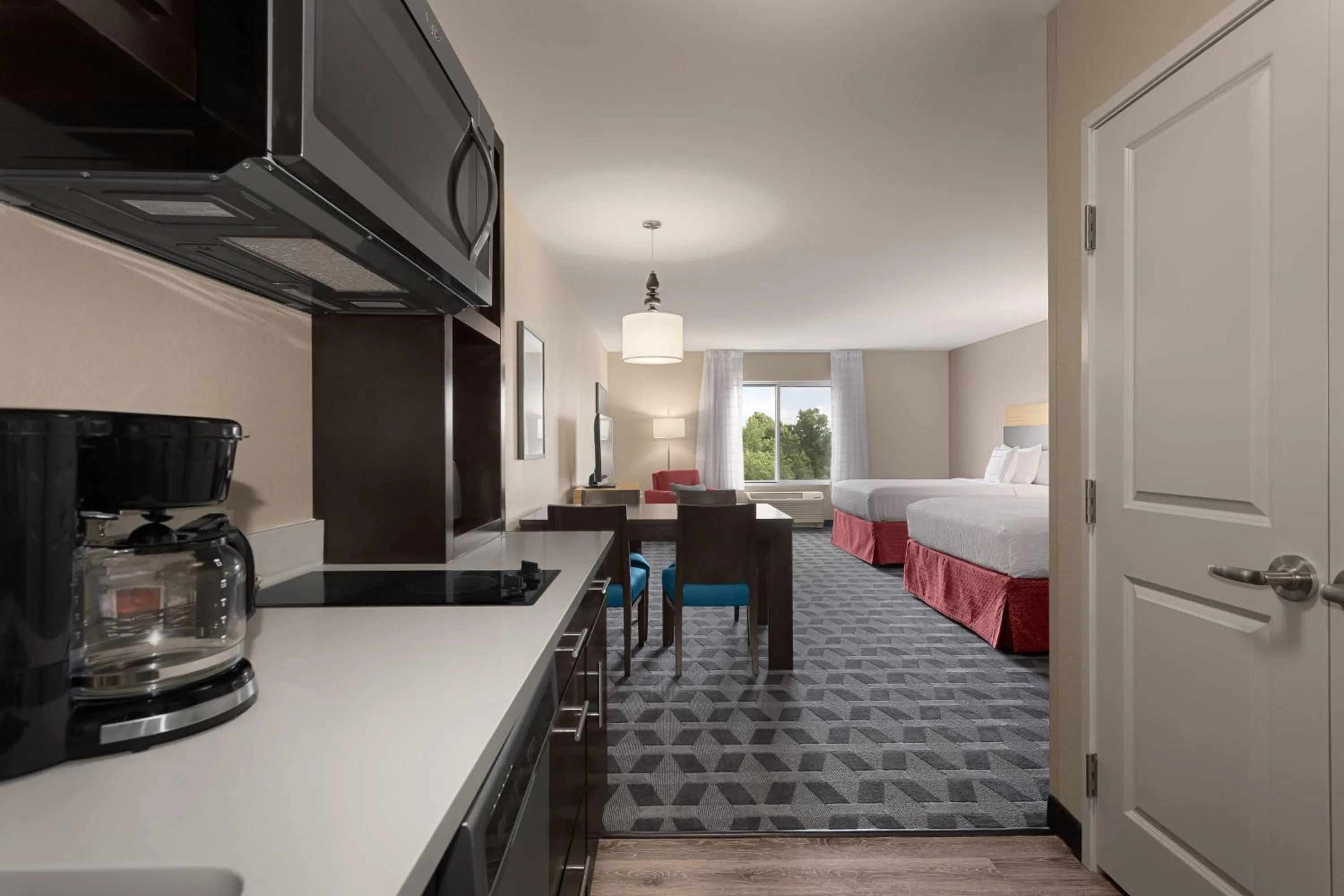 Kitchen or kitchenette in TownePlace Suites by Marriott Charleston Mt. Pleasant