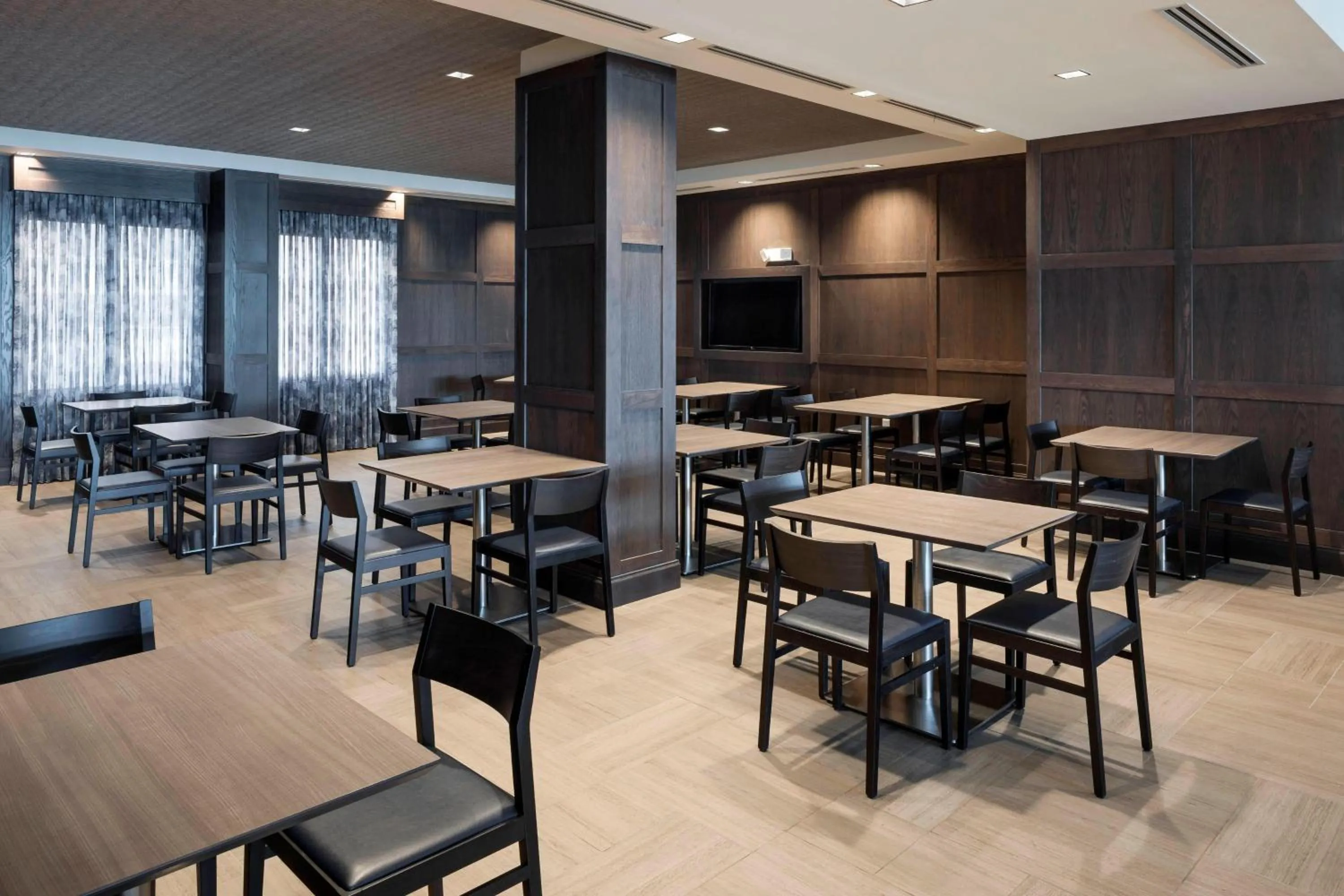 Restaurant/places to eat in Residence Inn by Marriott Clearwater Beach
