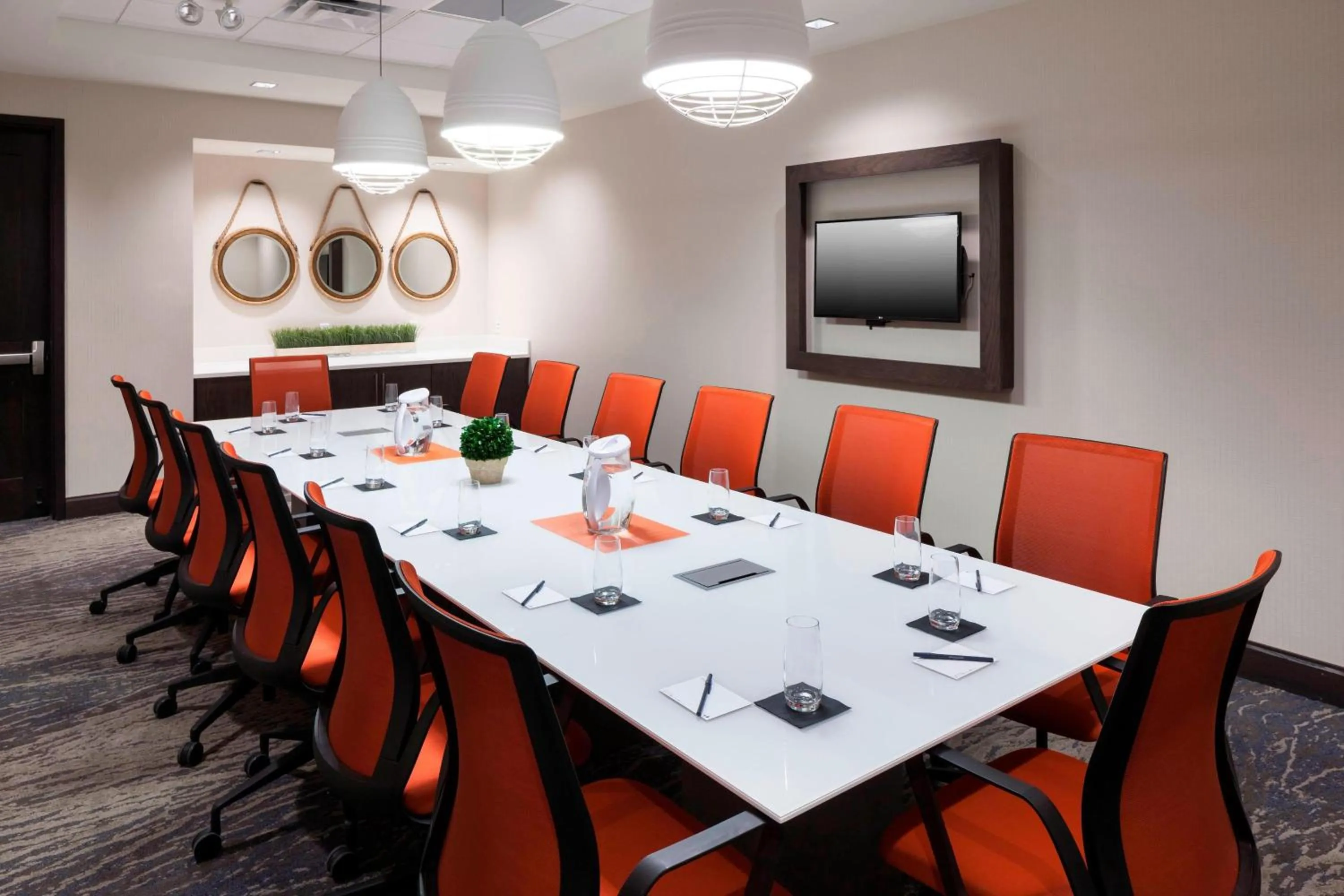 Meeting/conference room in SpringHill Suites by Marriott Clearwater Beach