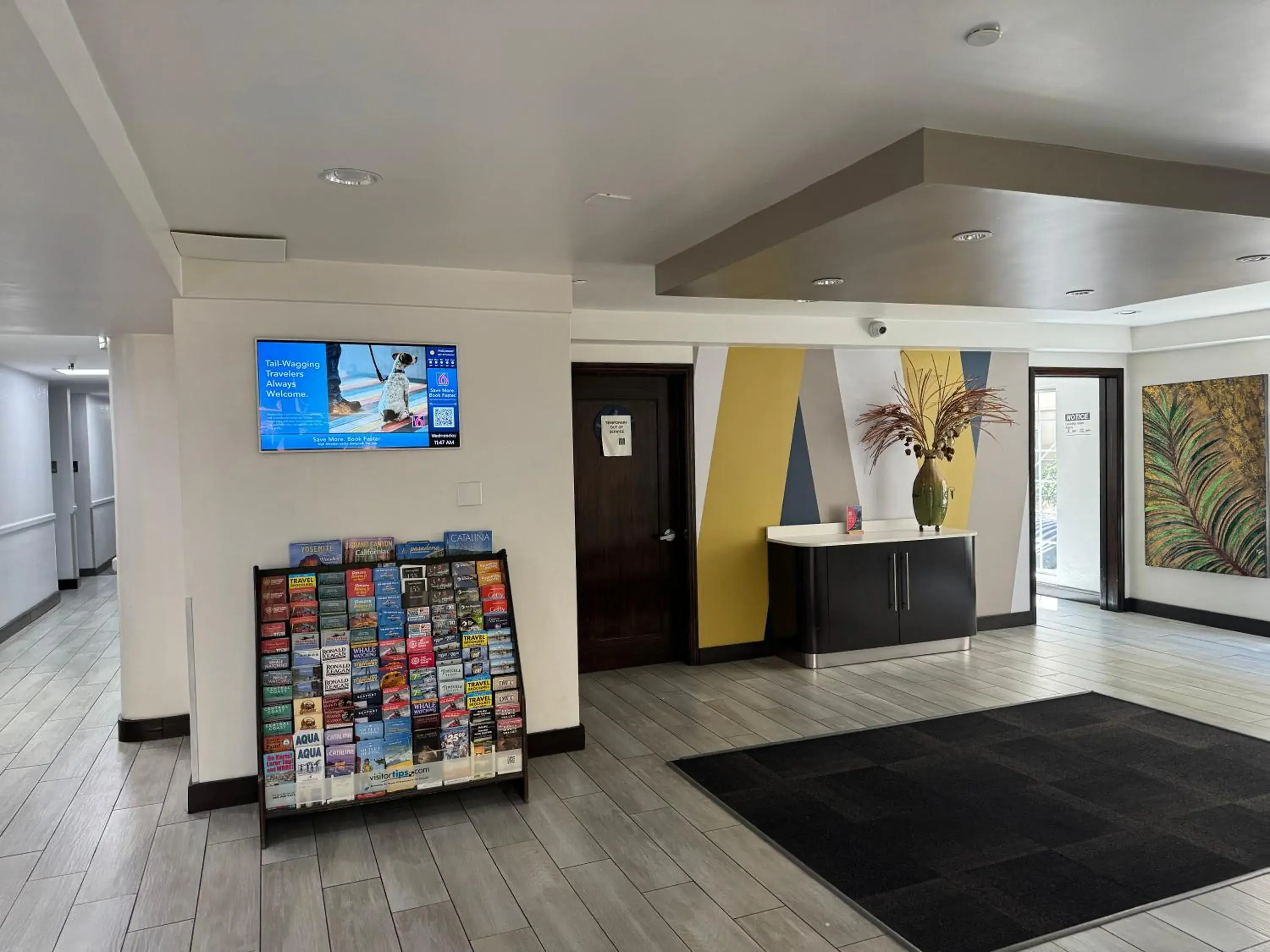 Lobby or reception in Motel 6 Hollywood Lobby or reception in Motel 6 Hollywood