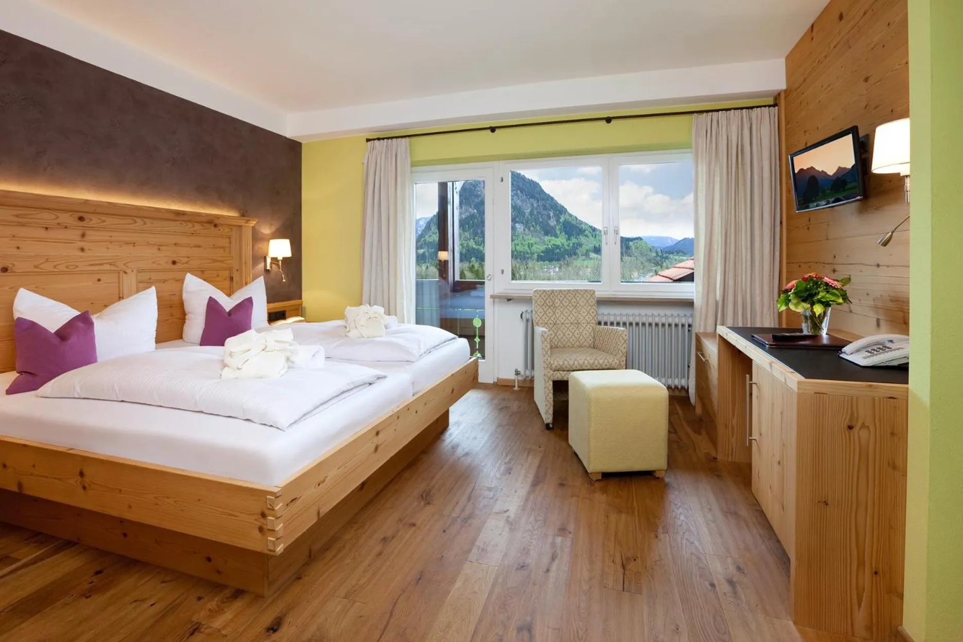 Bedroom, Bed in Hotel Berghof