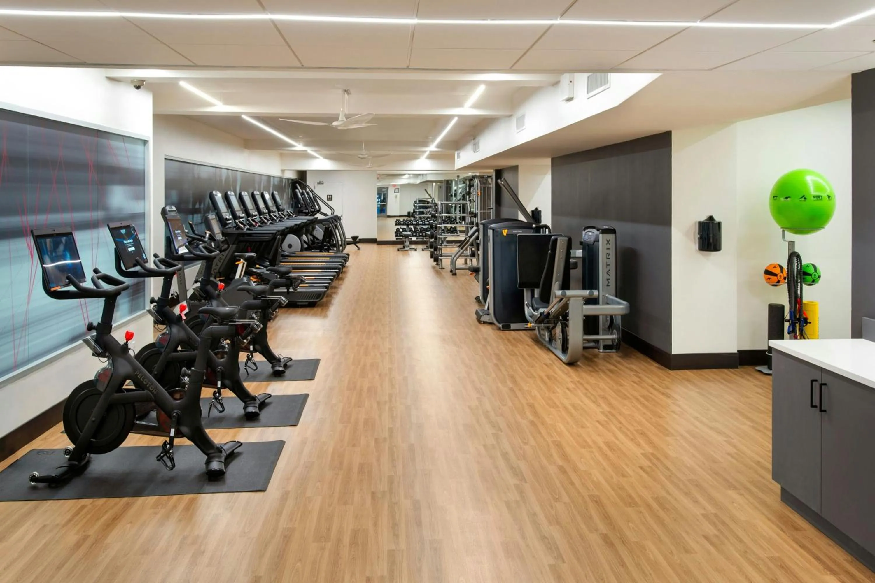 Fitness centre/facilities in New York Marriott at the Brooklyn Bridge