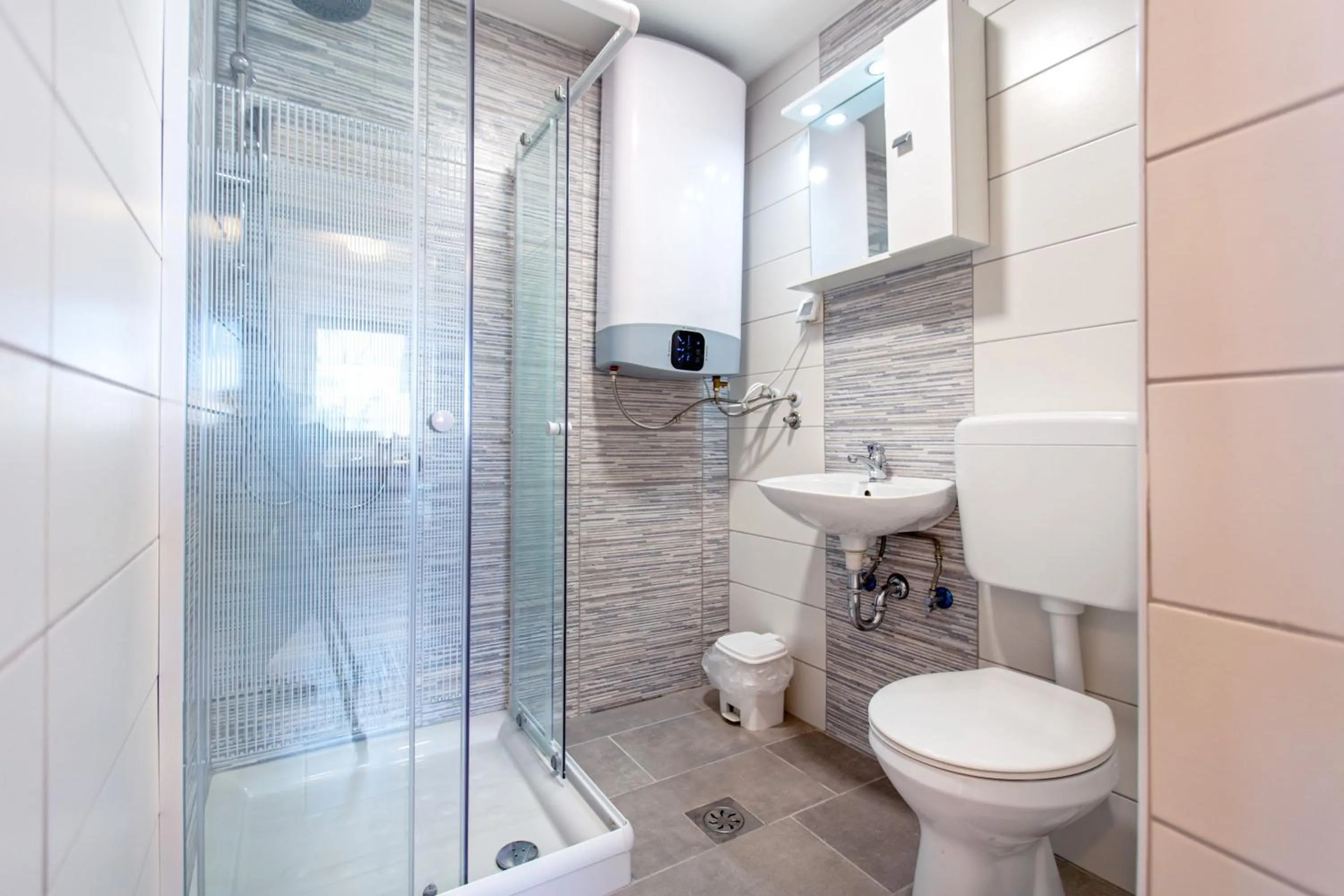 Shower in Maestral Residence