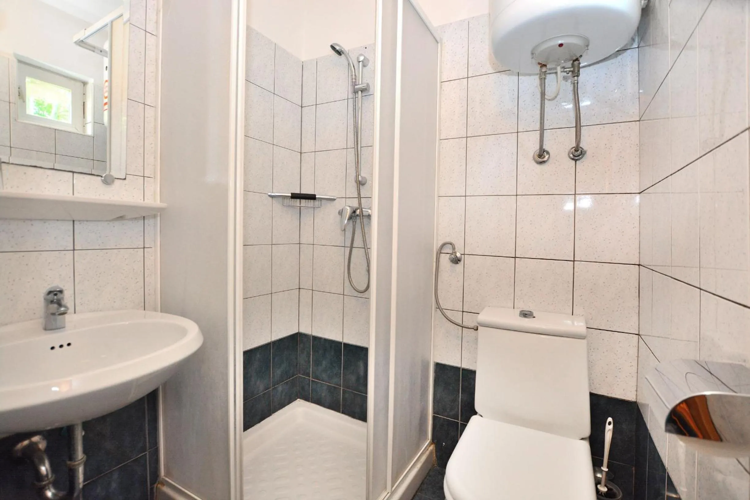 Shower in Maestral Residence