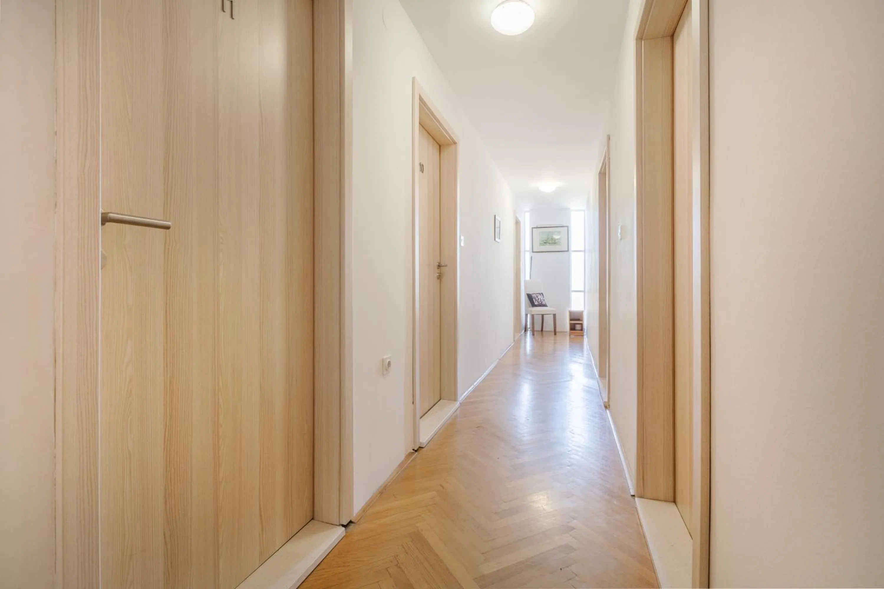 Maestral Residence
