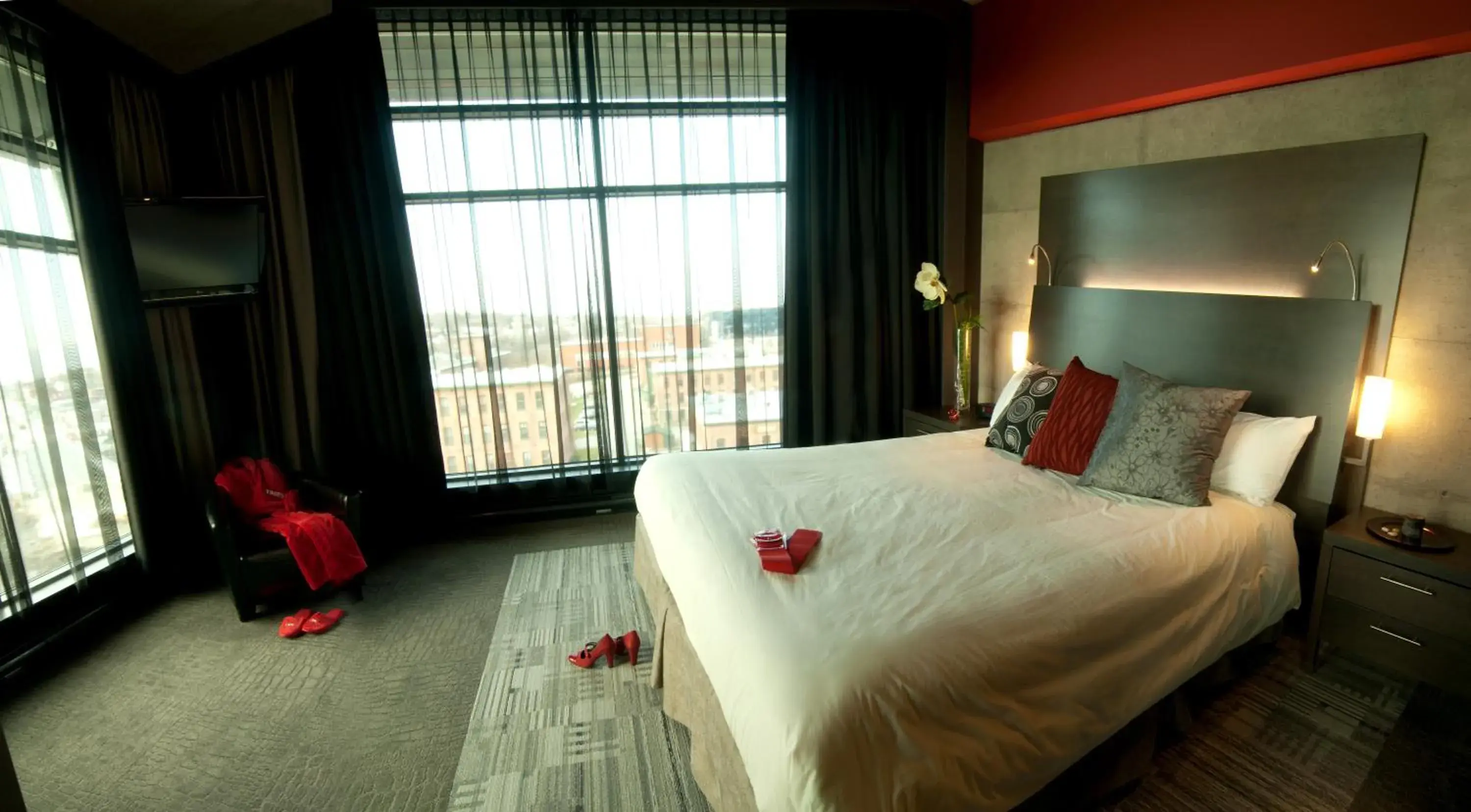 Suite with Lake View - single occupancy in Grand Hotel Times Sherbrooke Suite with Lake View - single occupancy in Grand Hotel Times Sherbrooke