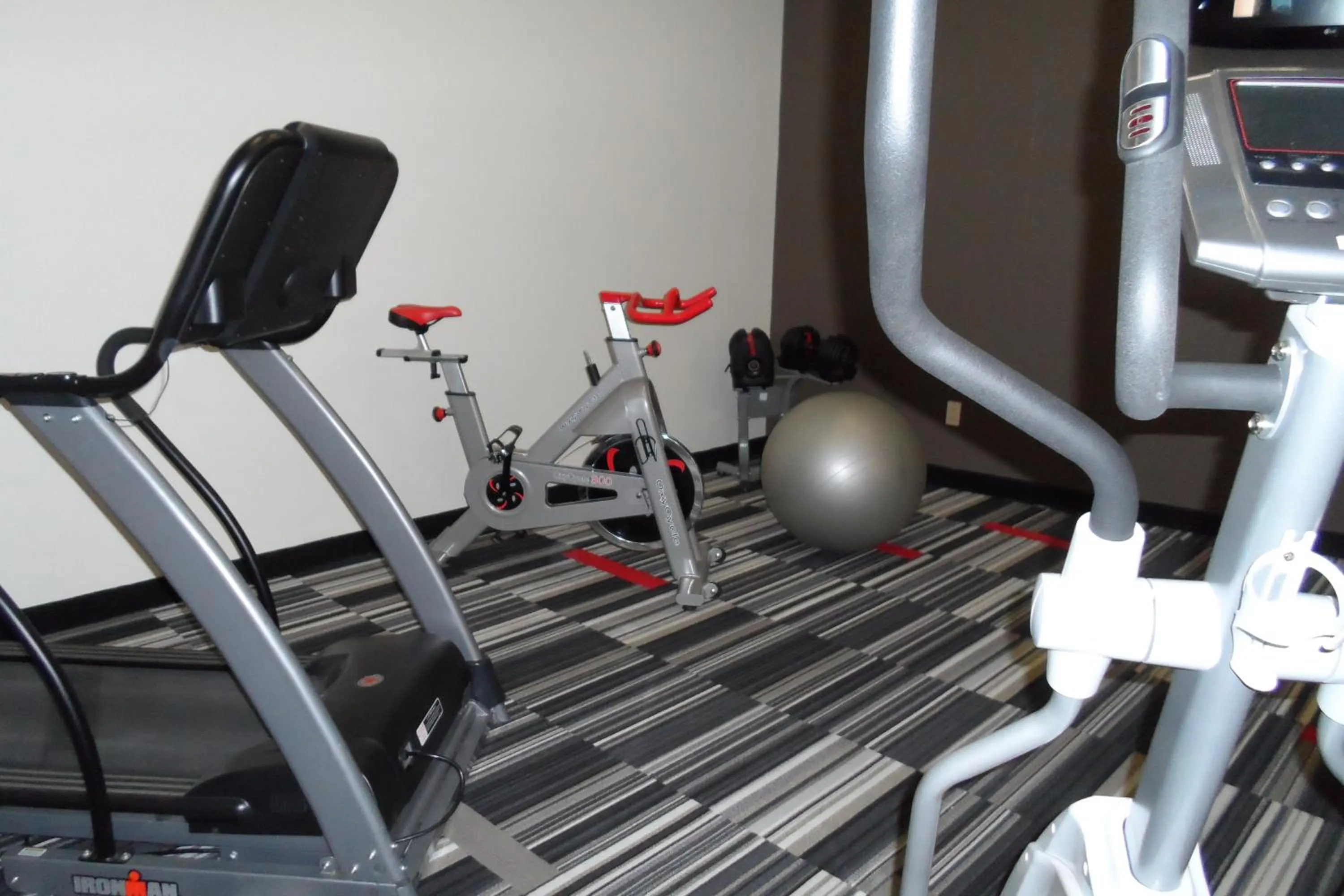 Fitness centre/facilities in Grand Hotel Times Sherbrooke