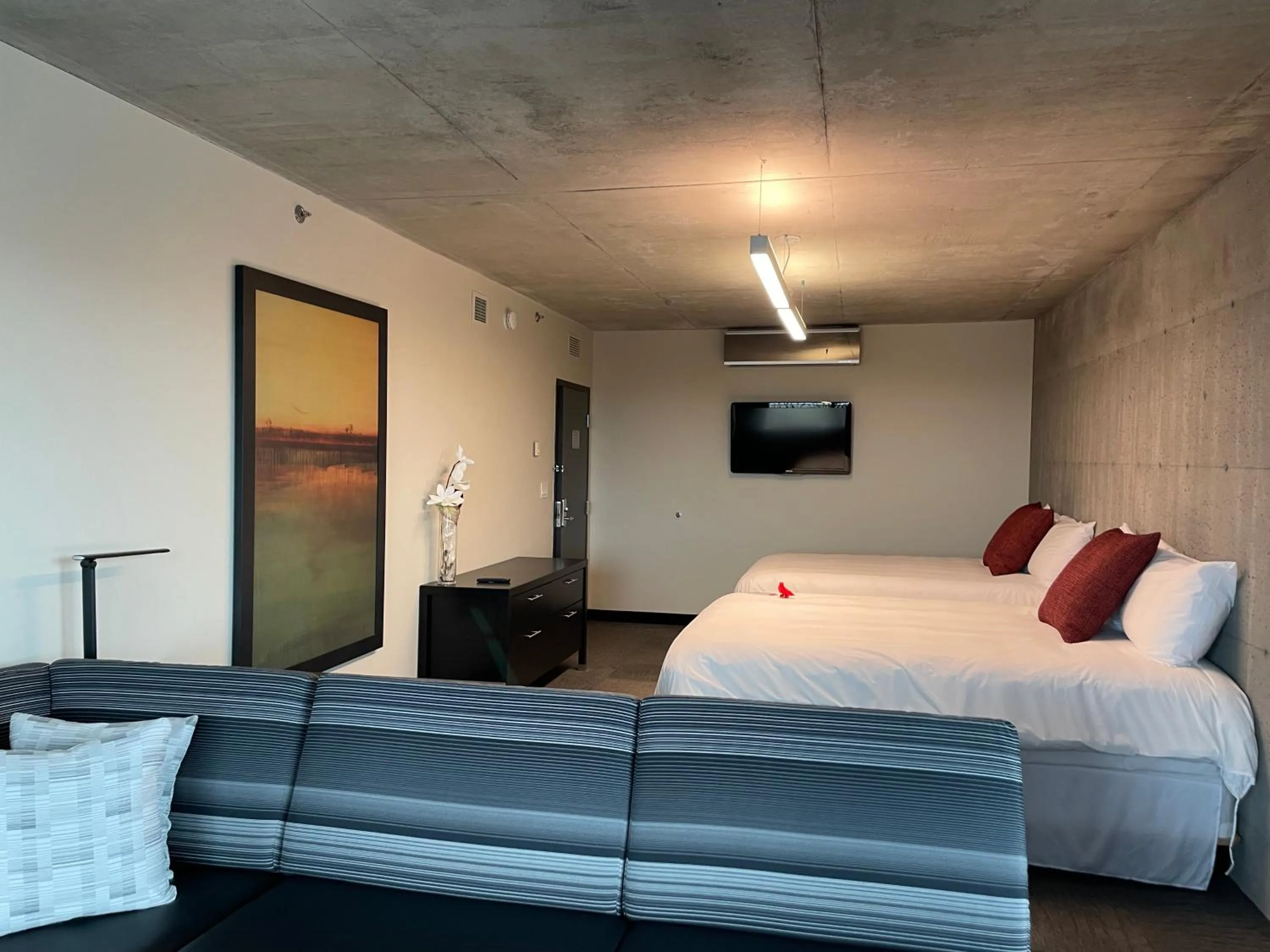 Bed in Grand Hotel Times Sherbrooke