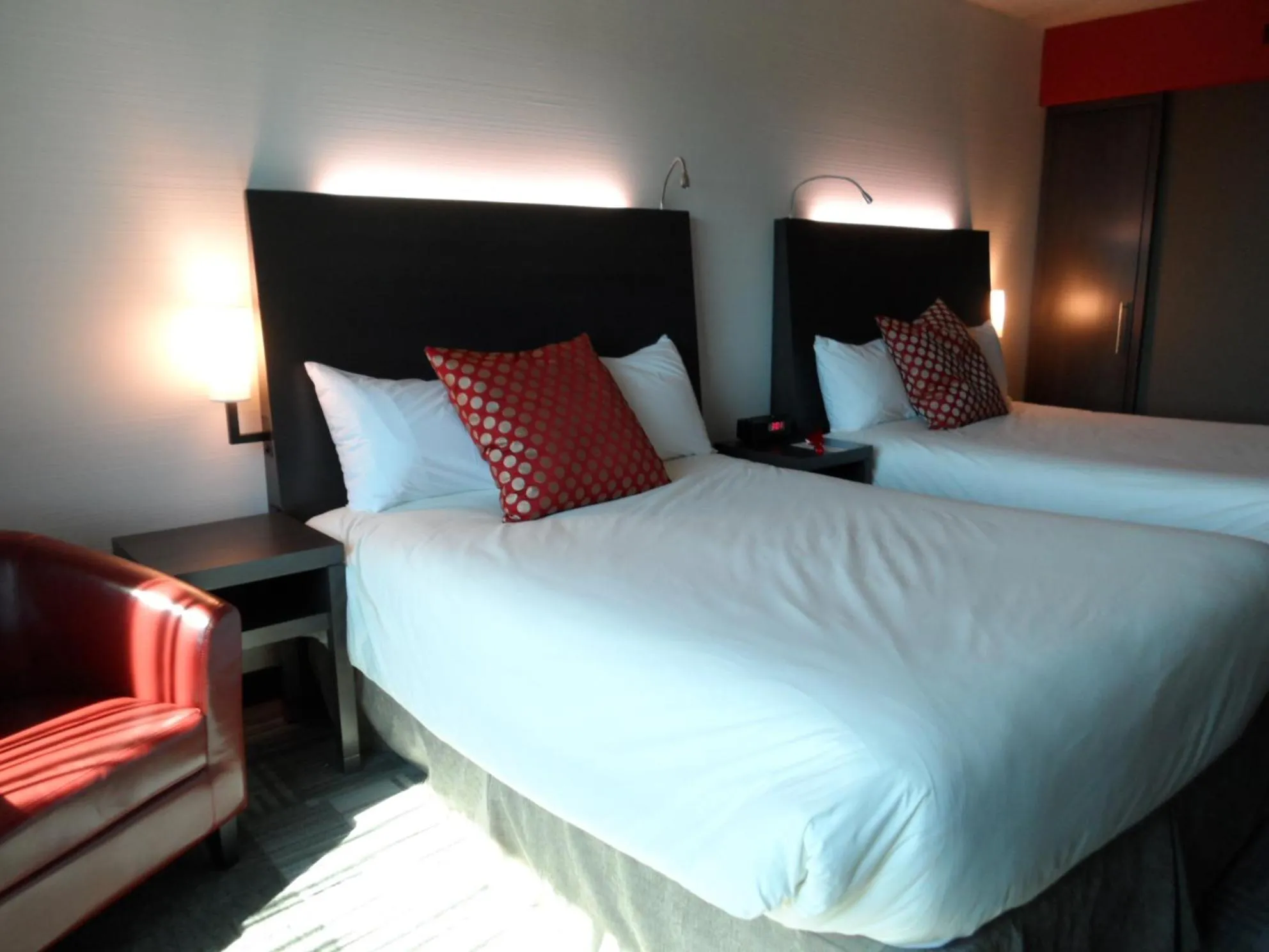 Bed in Grand Hotel Times Sherbrooke