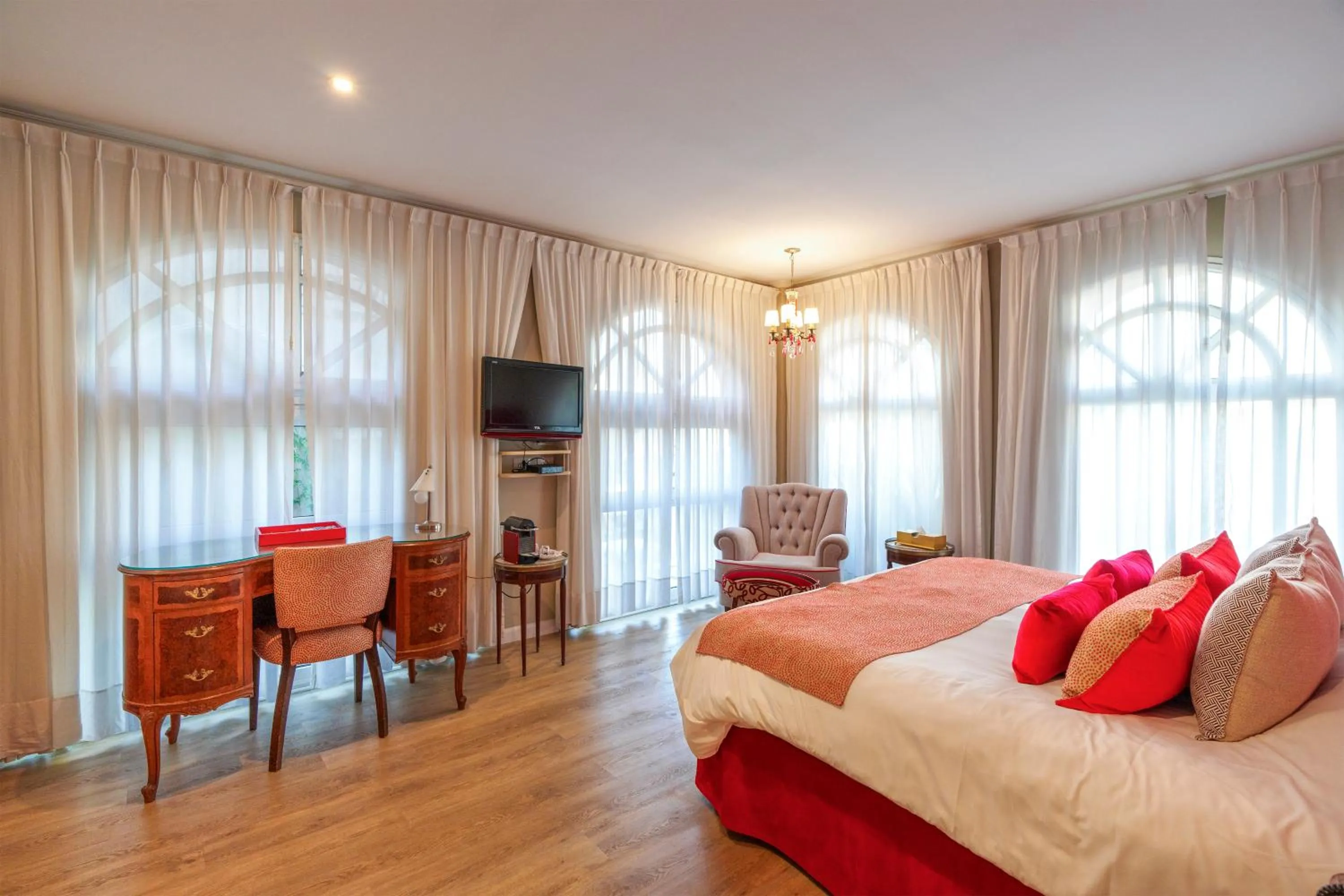 Photo of the whole room, Bed in Rendez Vous Hotel Buenos Aires