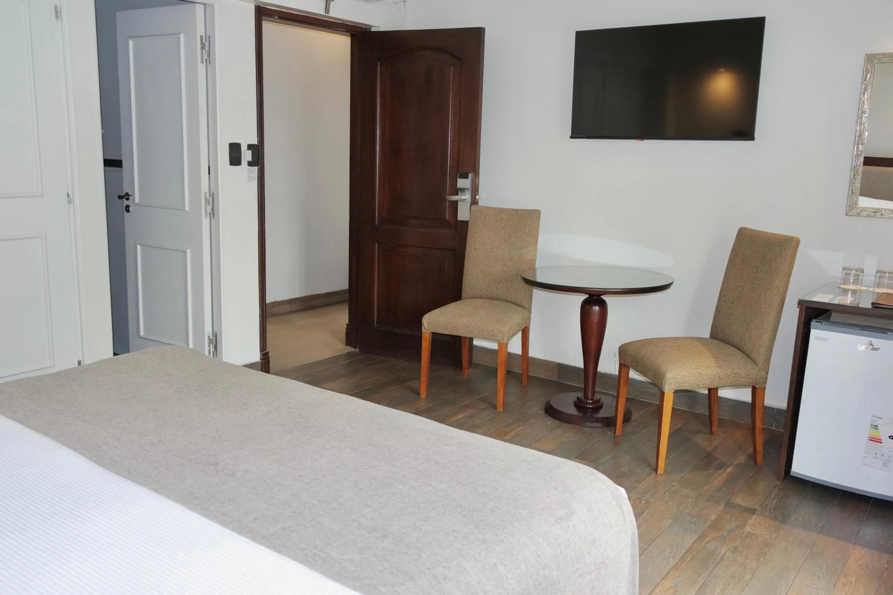 TV and multimedia, Bed in Hotel Almería