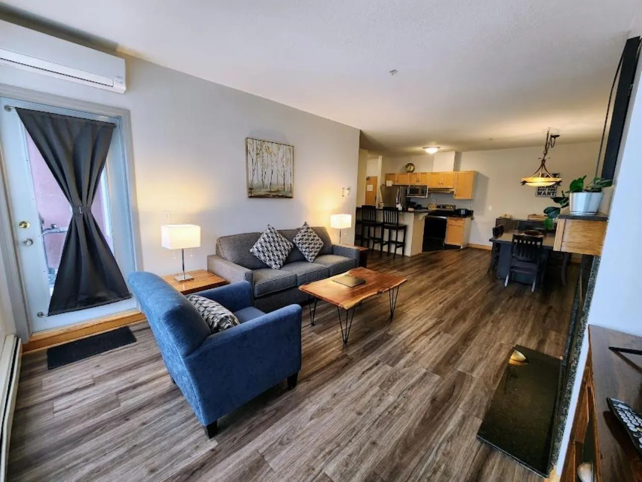 Living room in Sunset Resorts Canmore and Spa