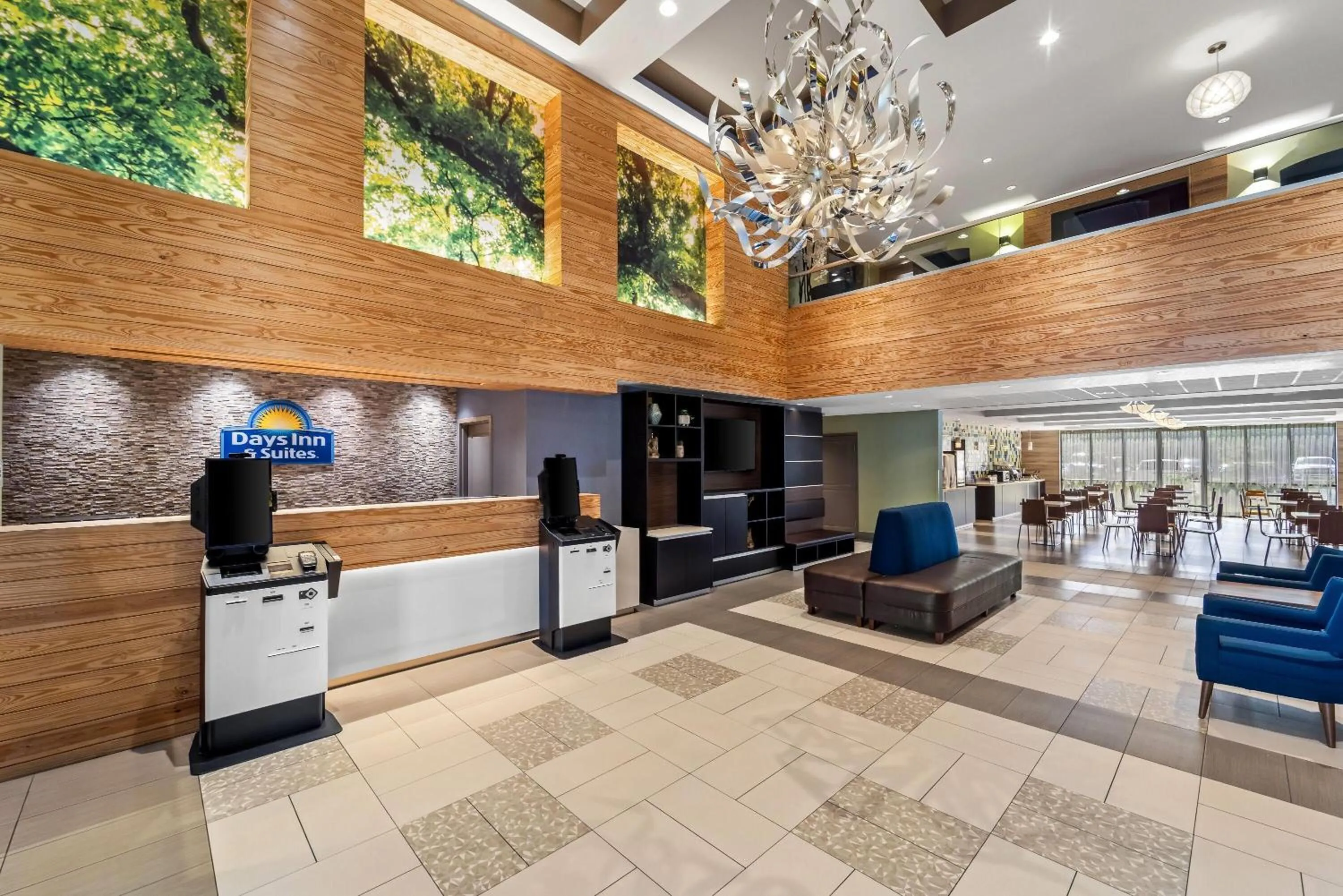 Lobby or reception in Days Inn & Suites by Wyndham Fort Myers Near JetBlue Park