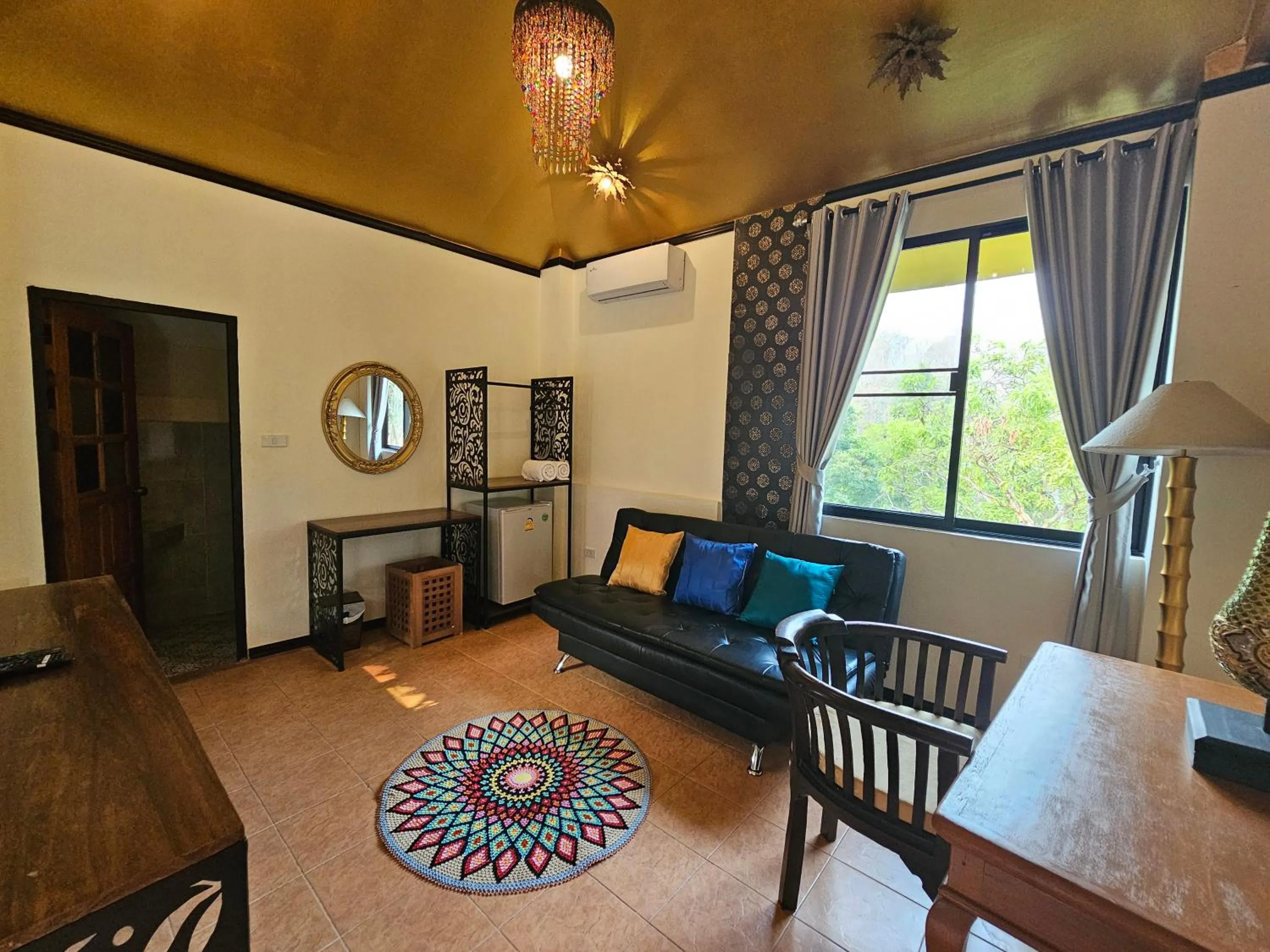 Living room in Phu Jaya Floresta Resort by ALPHATEL PARTNER