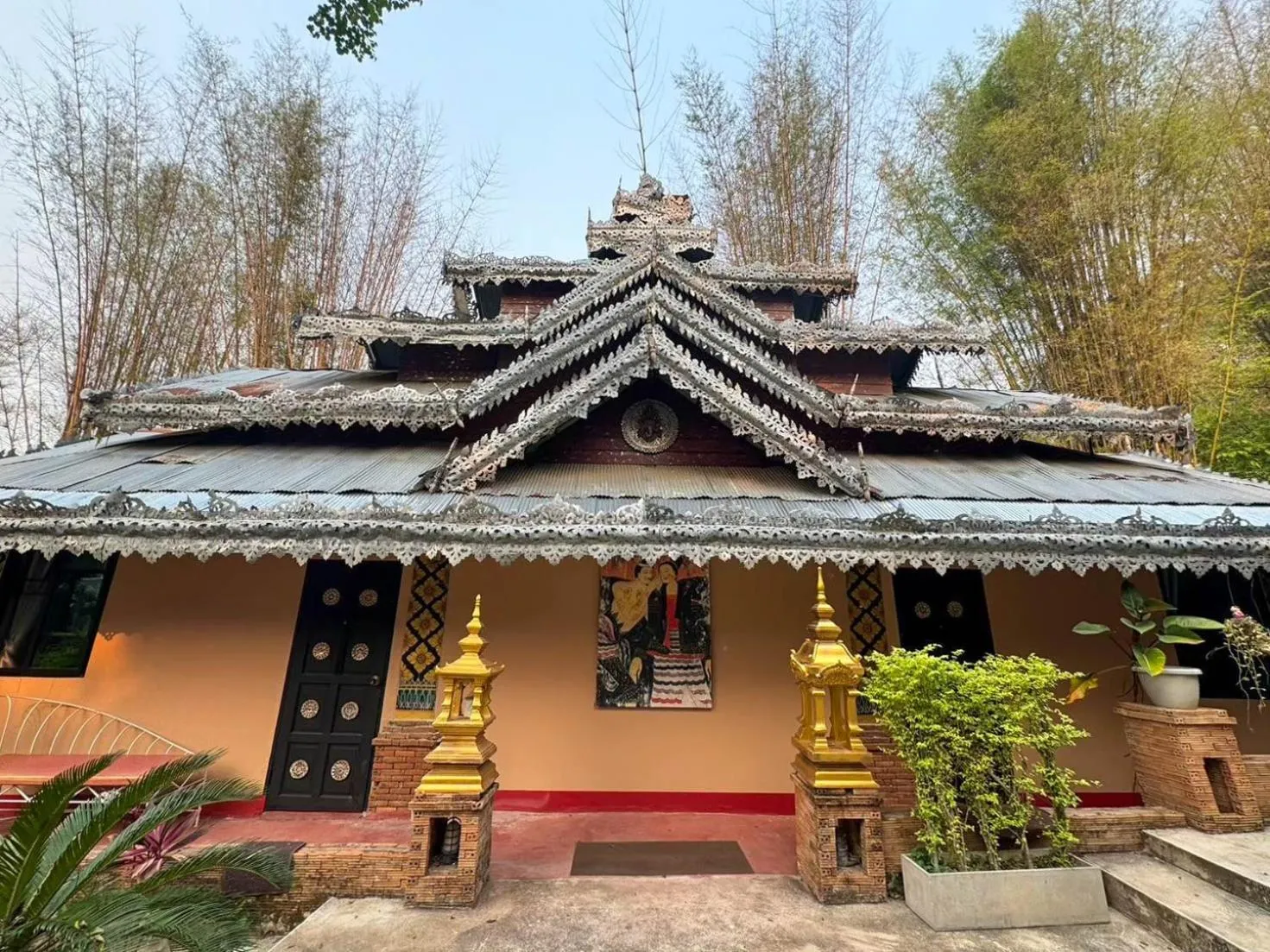 Property building in Phu Jaya Floresta Resort by ALPHATEL PARTNER