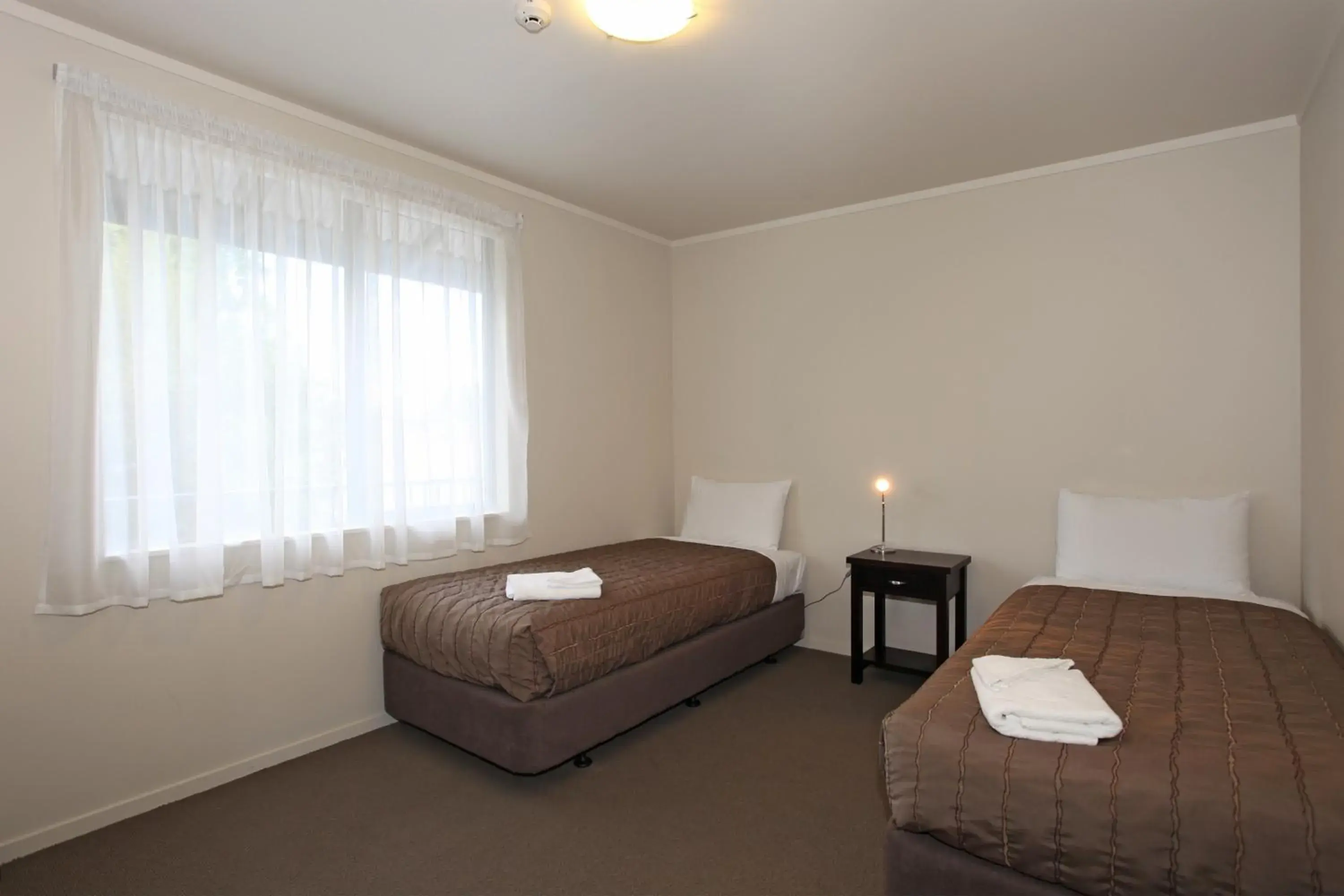 Bed in Atrium On Ulster Bed in Atrium On Ulster