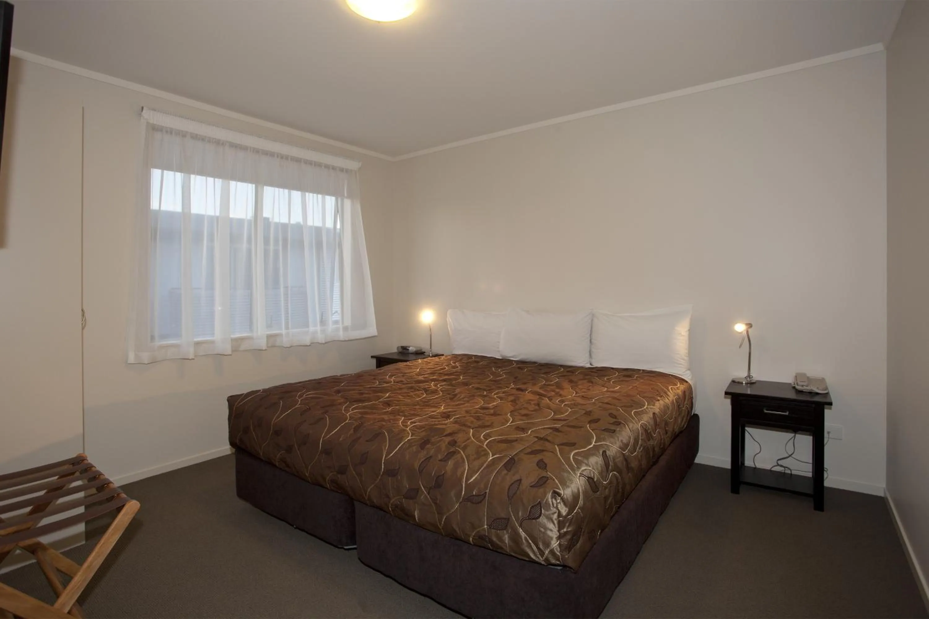 Bed in Atrium On Ulster