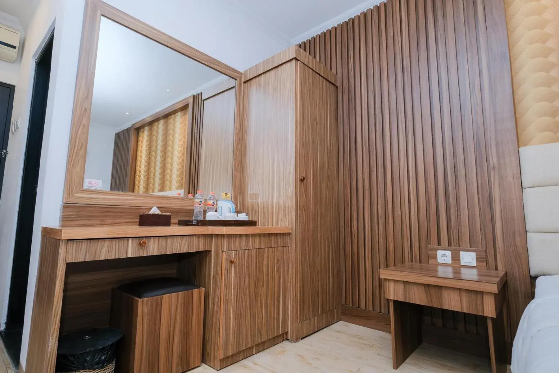 Bedroom, Bathroom in The Grand Palace Hotel Yogyakarta