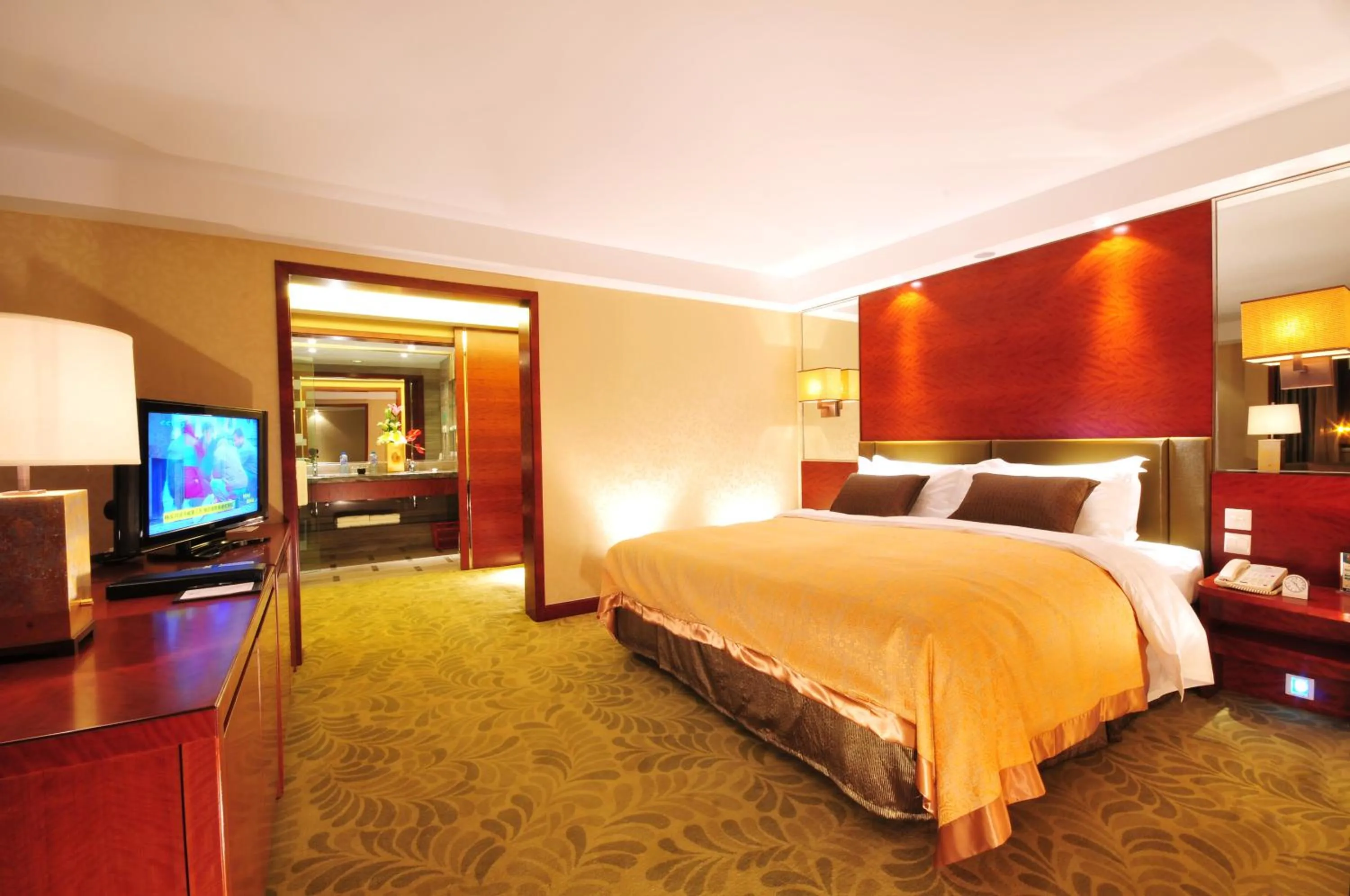 Bedroom, Bed in Jianguo Hotel Xi'an