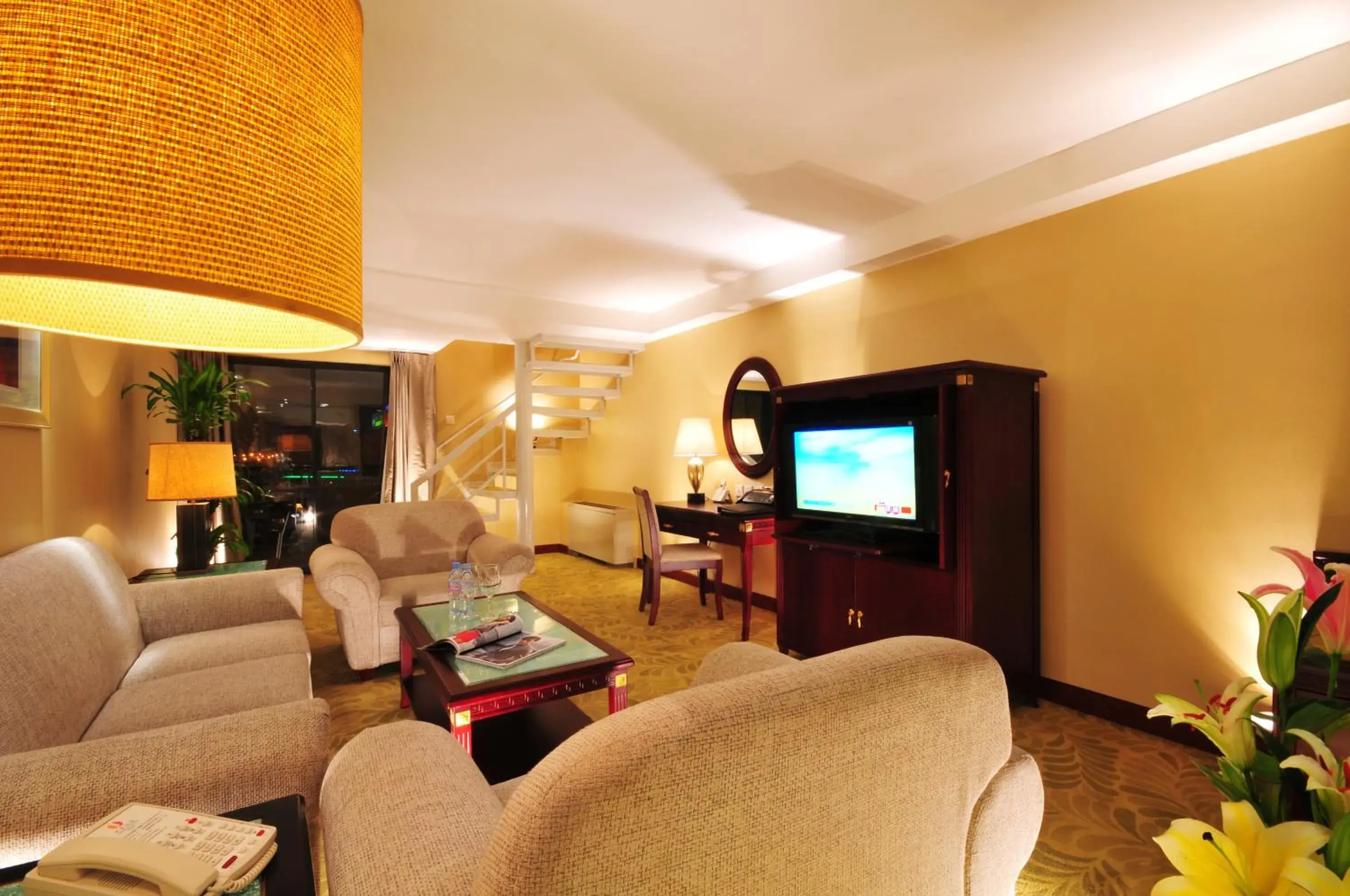 Living room in Jianguo Hotel Xi'an Living room in Jianguo Hotel Xi'an