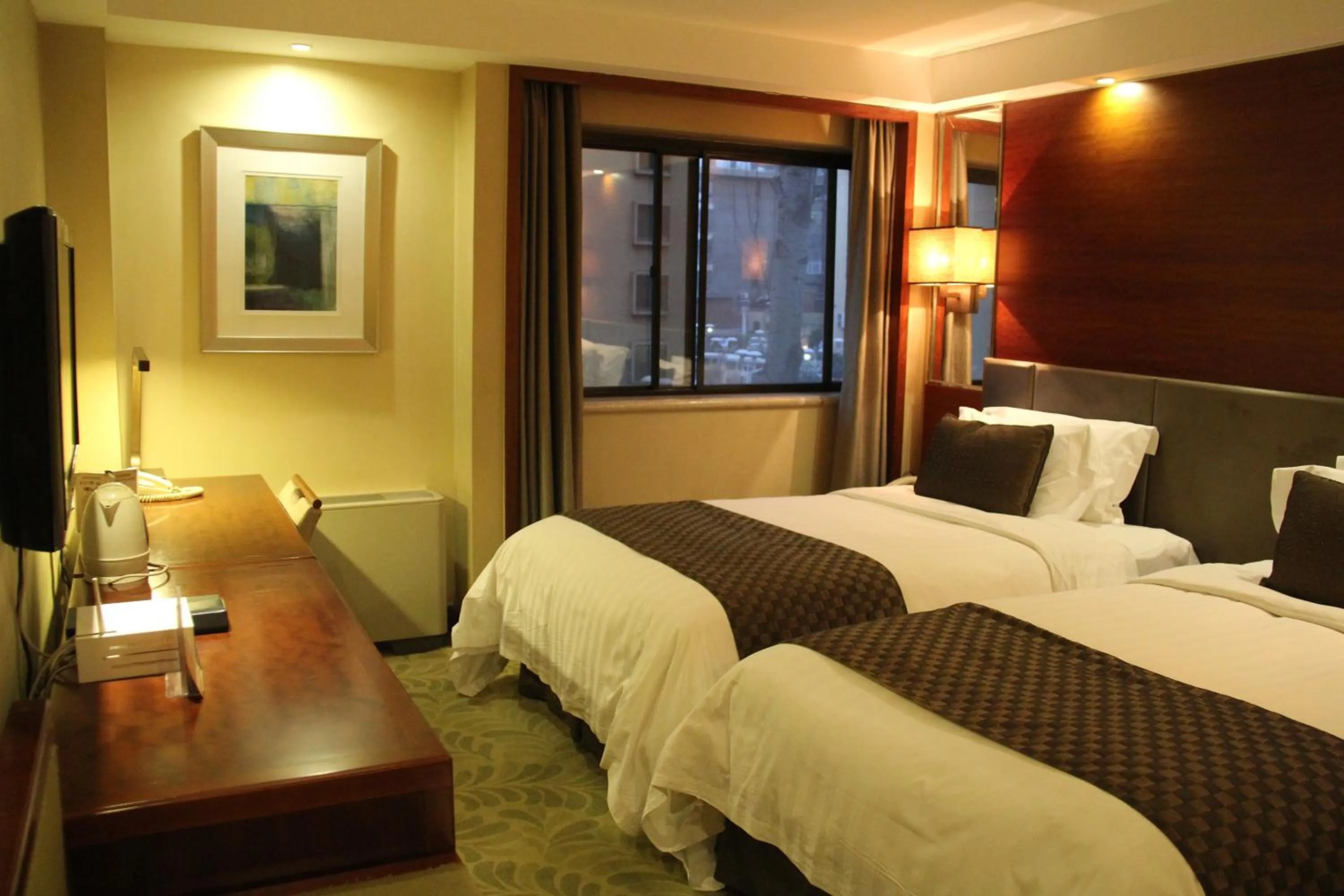 Bed in Jianguo Hotel Xi'an