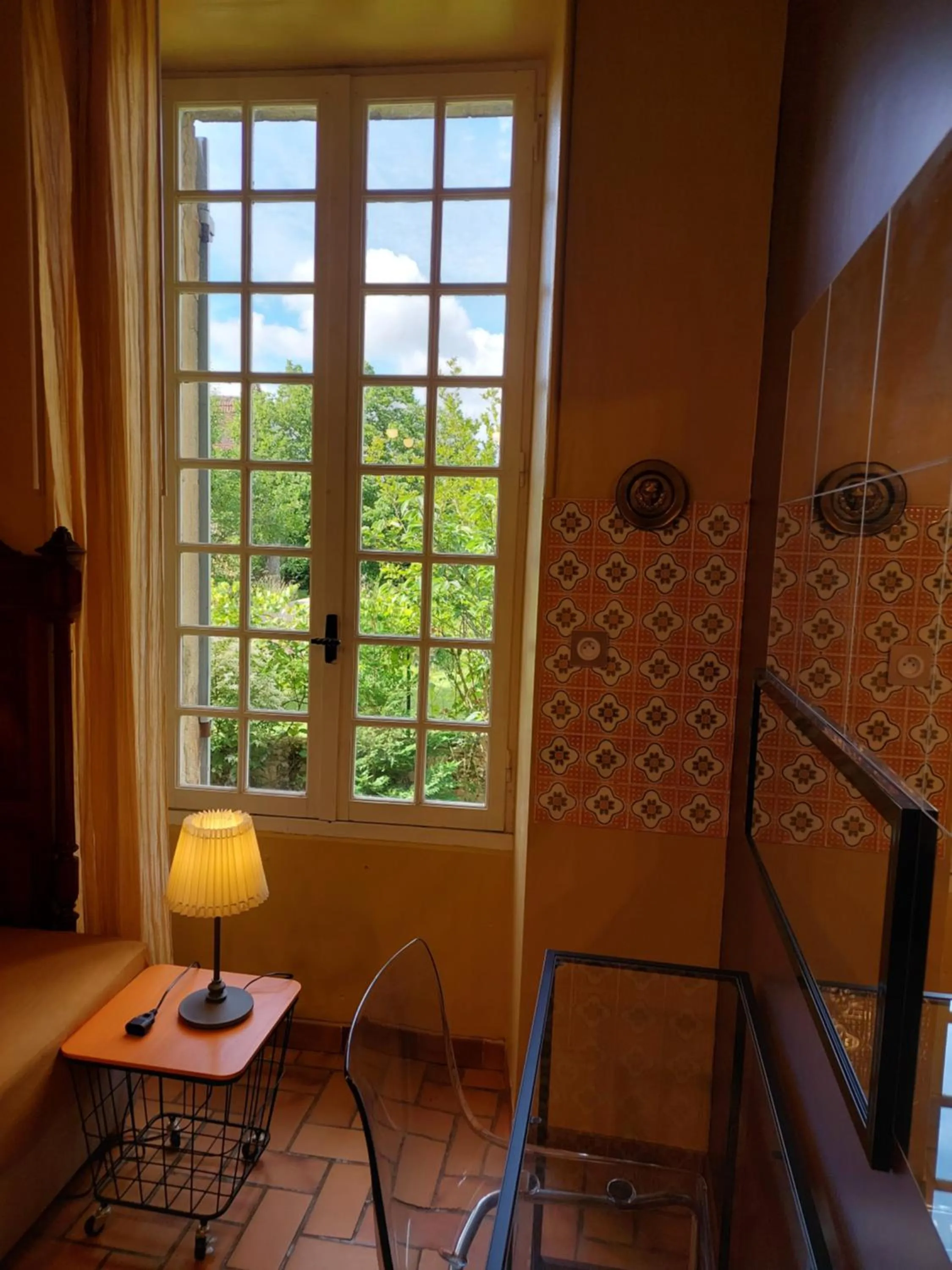 Bedroom in Rue du Château