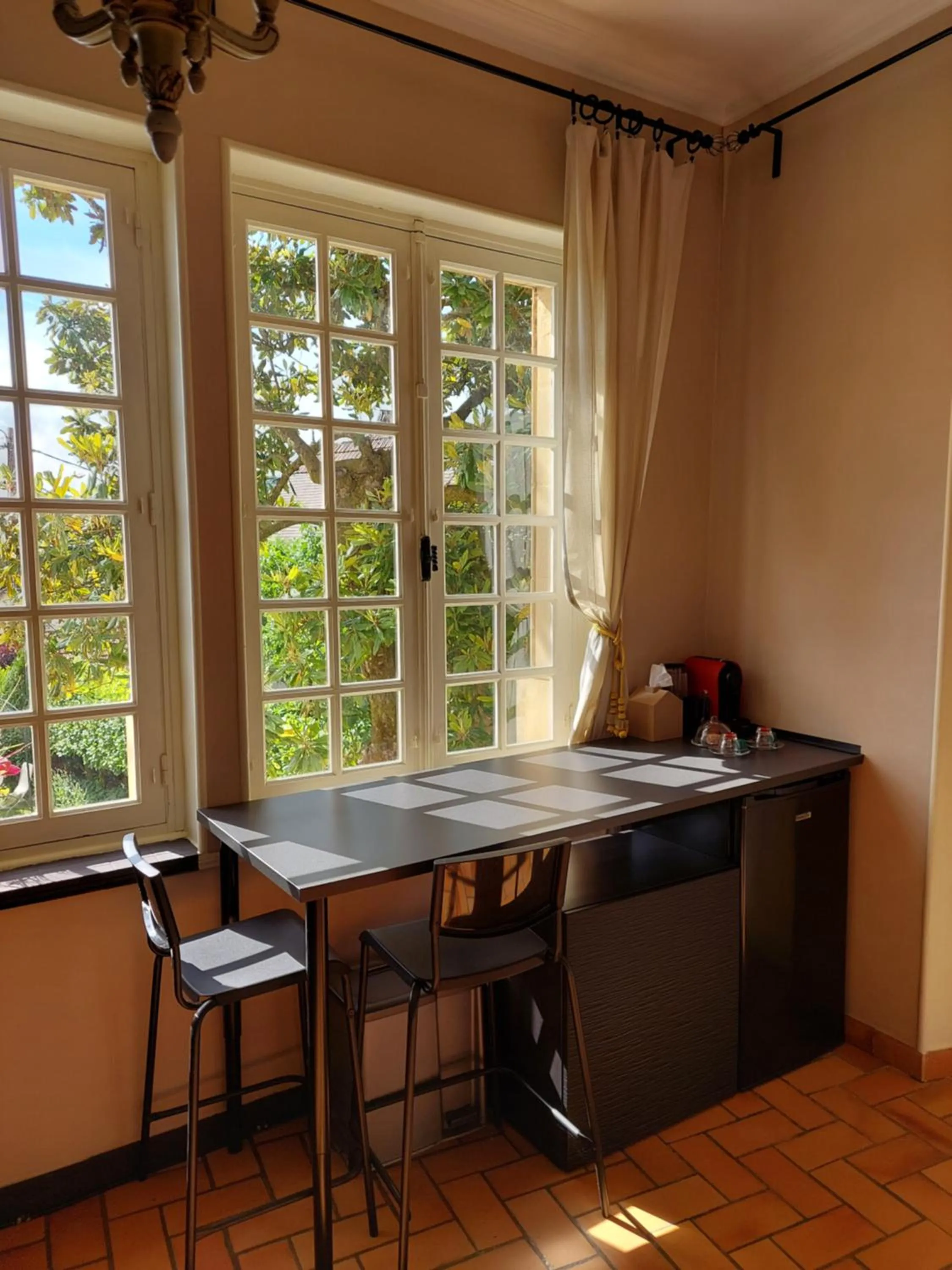 Dining area in Rue du Château
