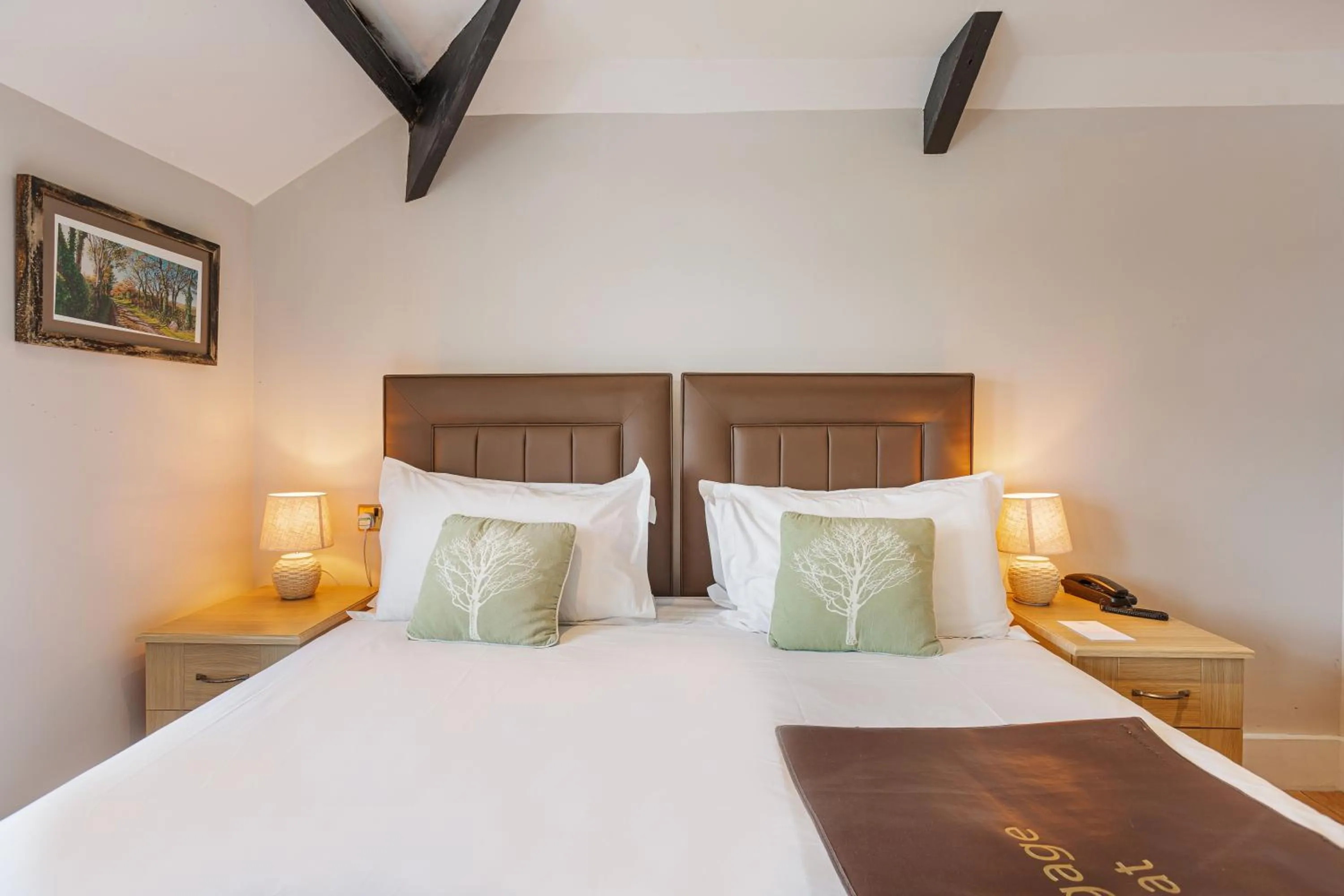 Bed in The Jamaica Inn, Bodmin, Cornwall - The Coaching Inn Group