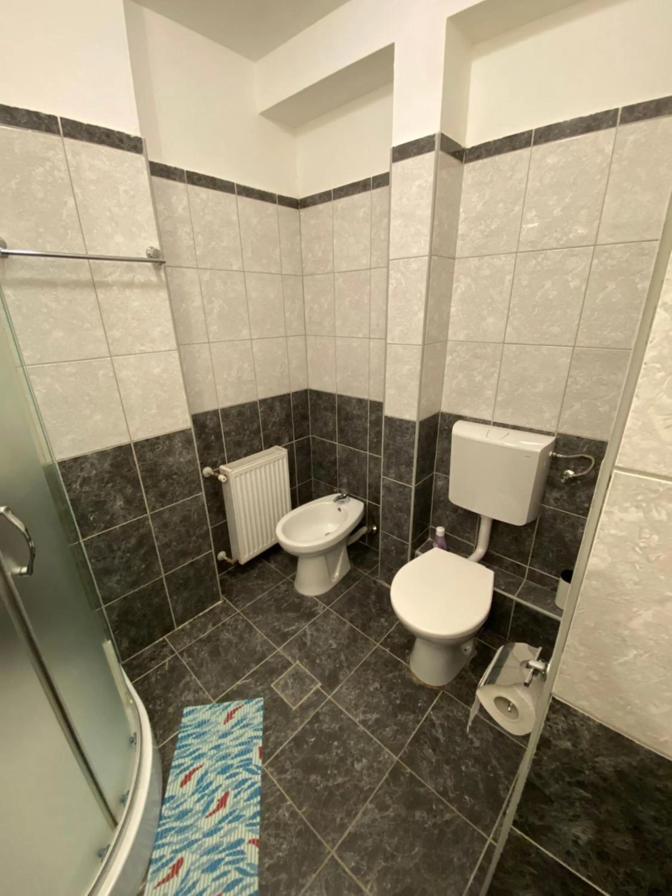 Bathroom in Silver Hotel Budapest City Center