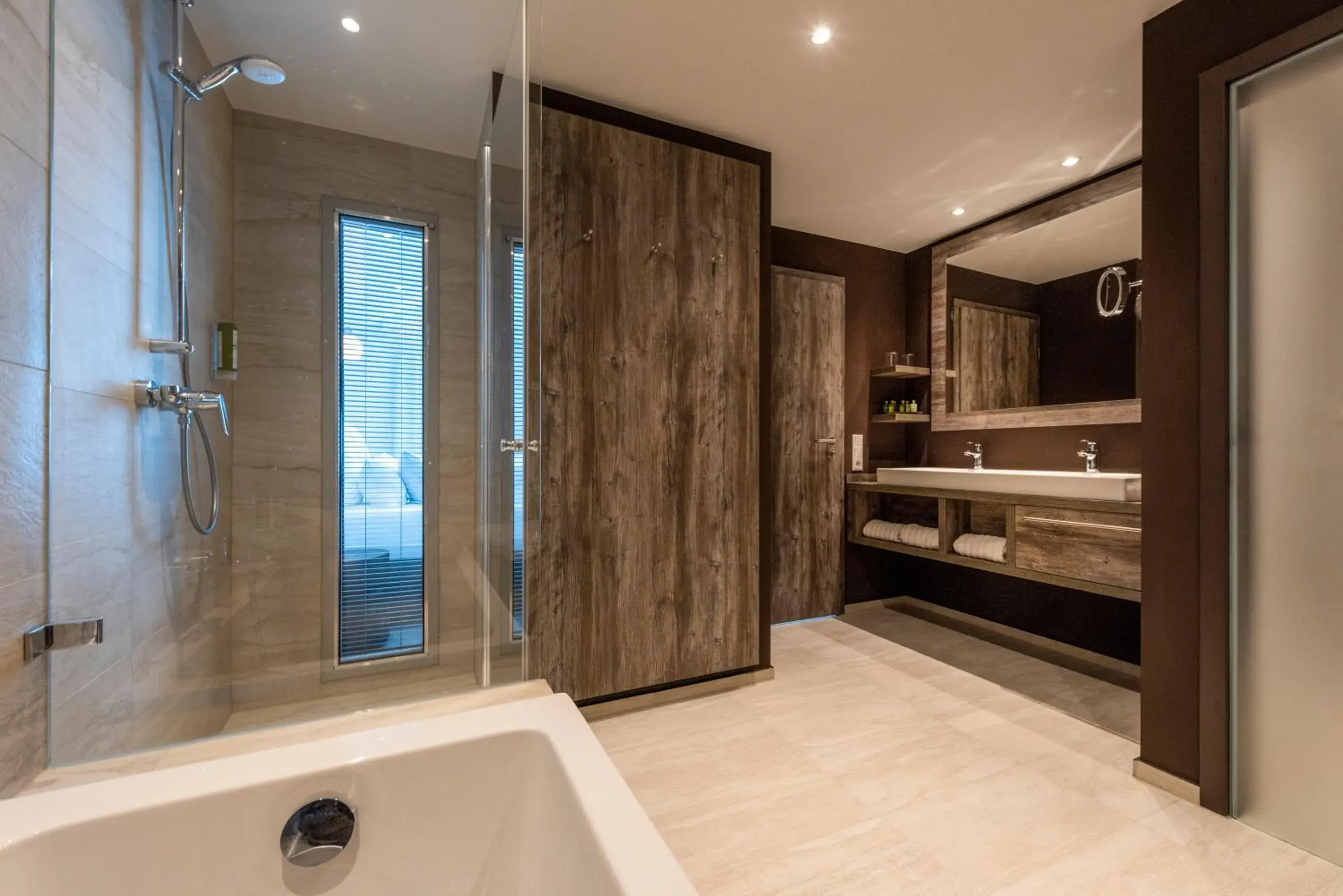 Bathroom, Bed in Aedenlife Hotel & Resort Rügen Bathroom, Bed in Aedenlife Hotel & Resort Rügen