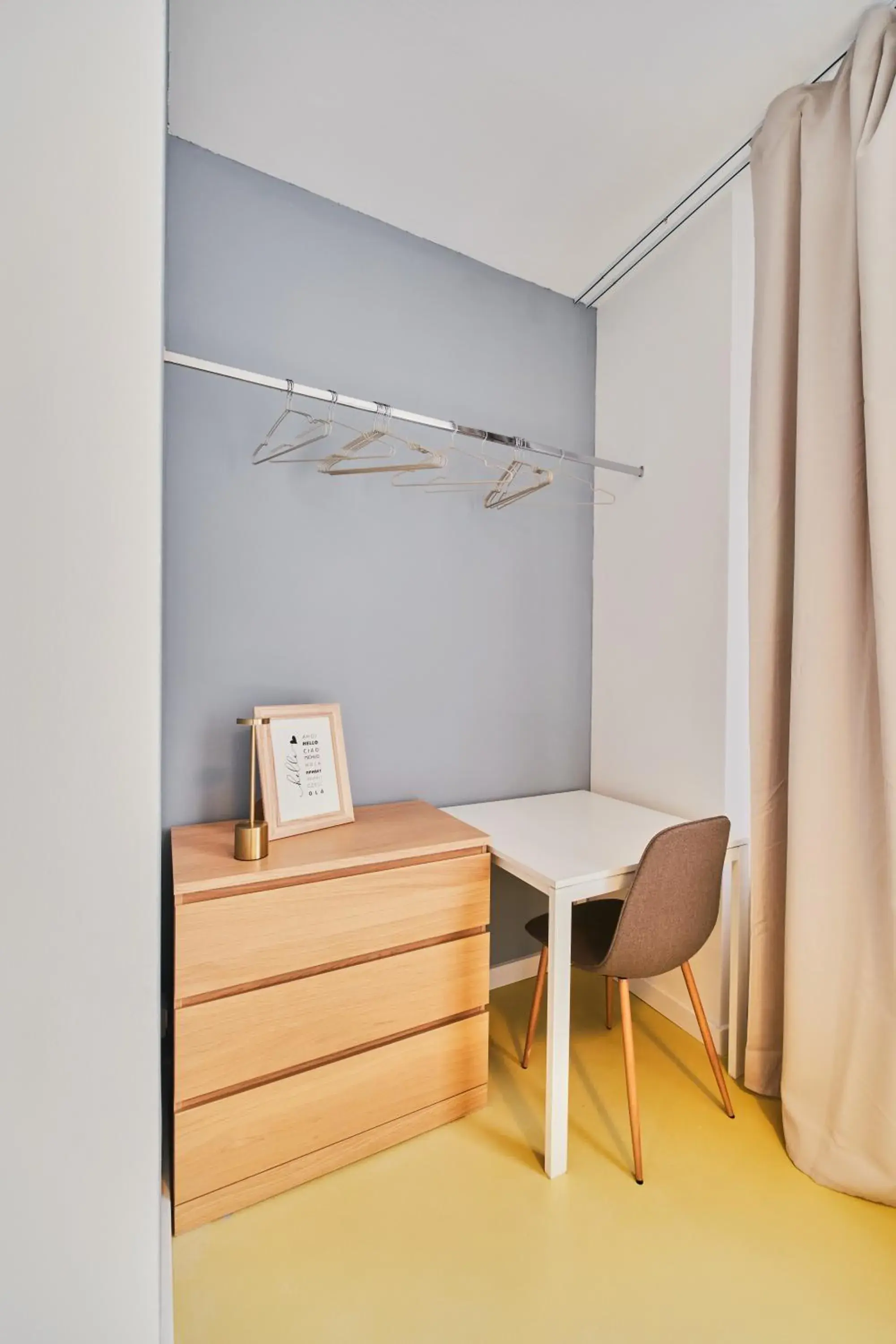 Single Room with Private Bathroom in Hostel Prazacka Single Room with Private Bathroom in Hostel Prazacka