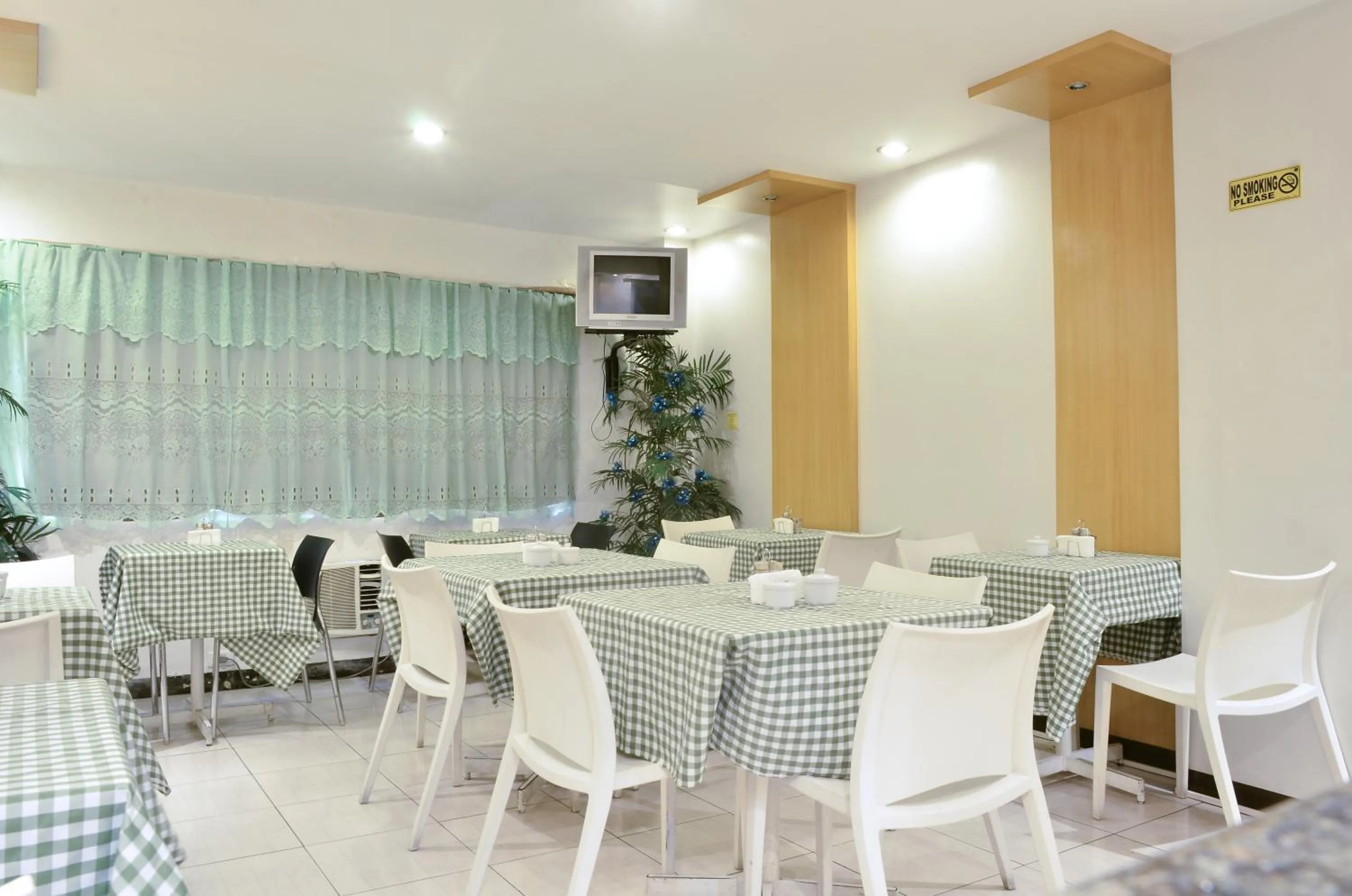 Lounge or bar in Jupiter Suites