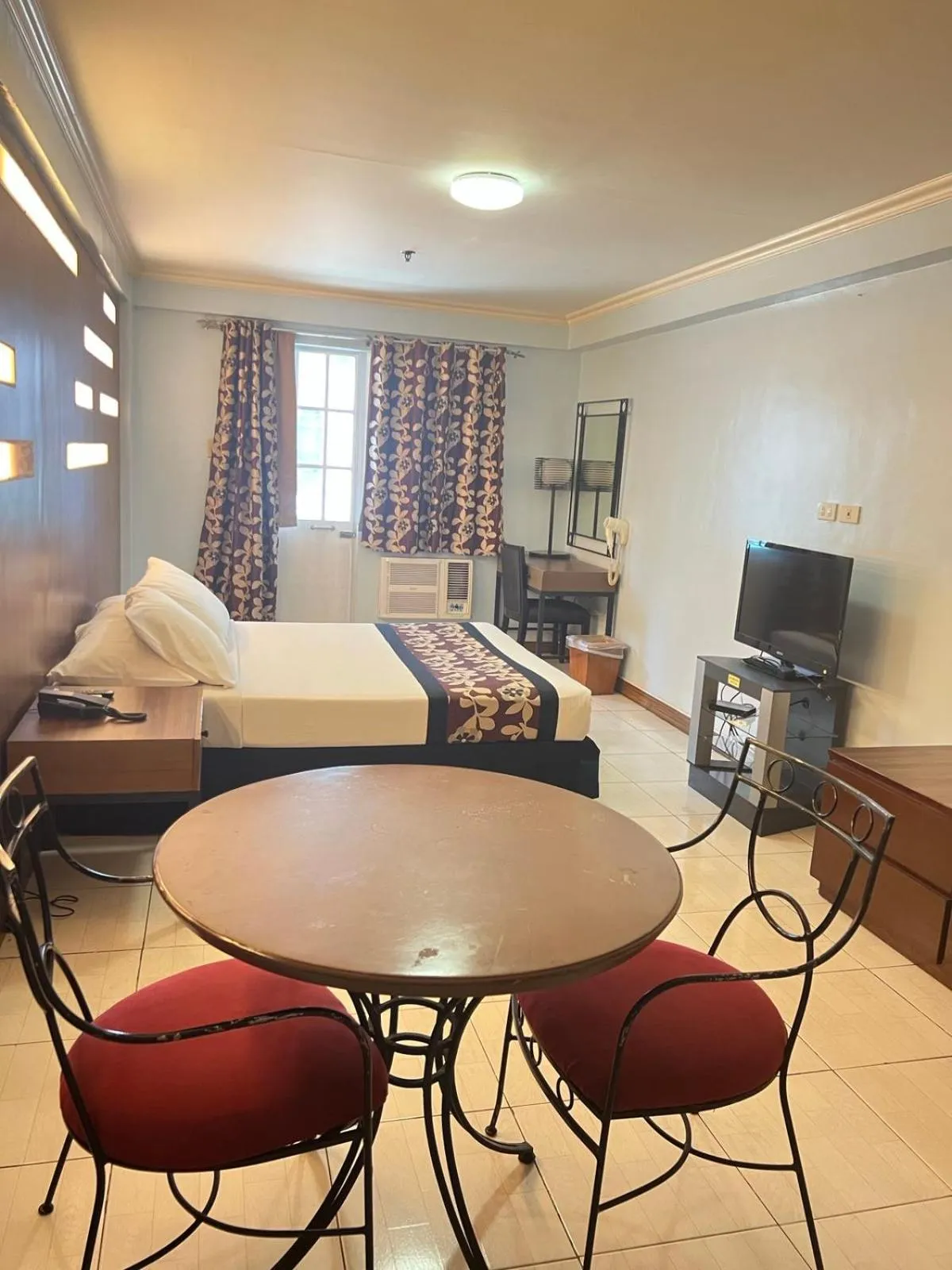 Bed in Jupiter Suites