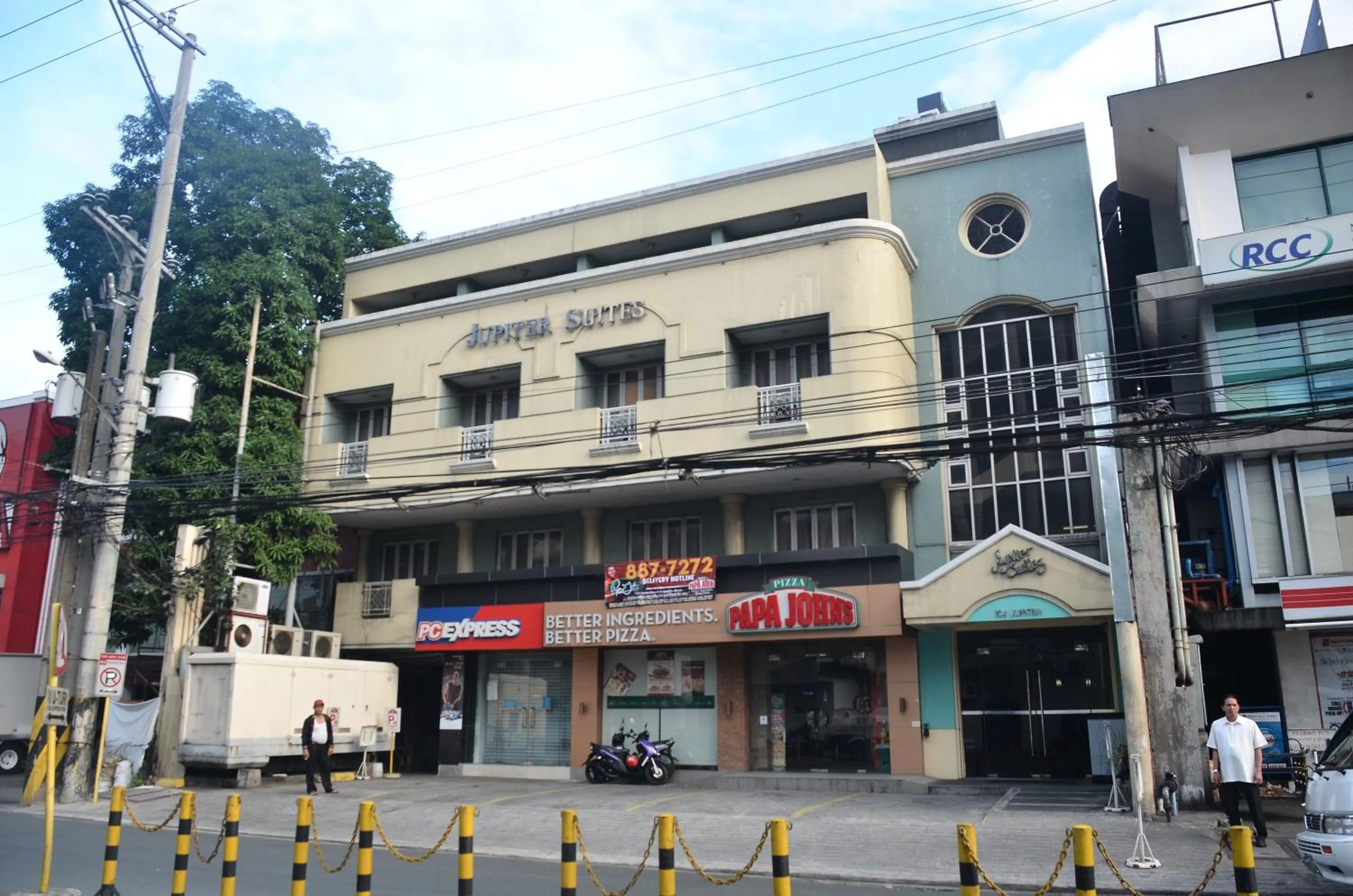 Property building in Jupiter Suites