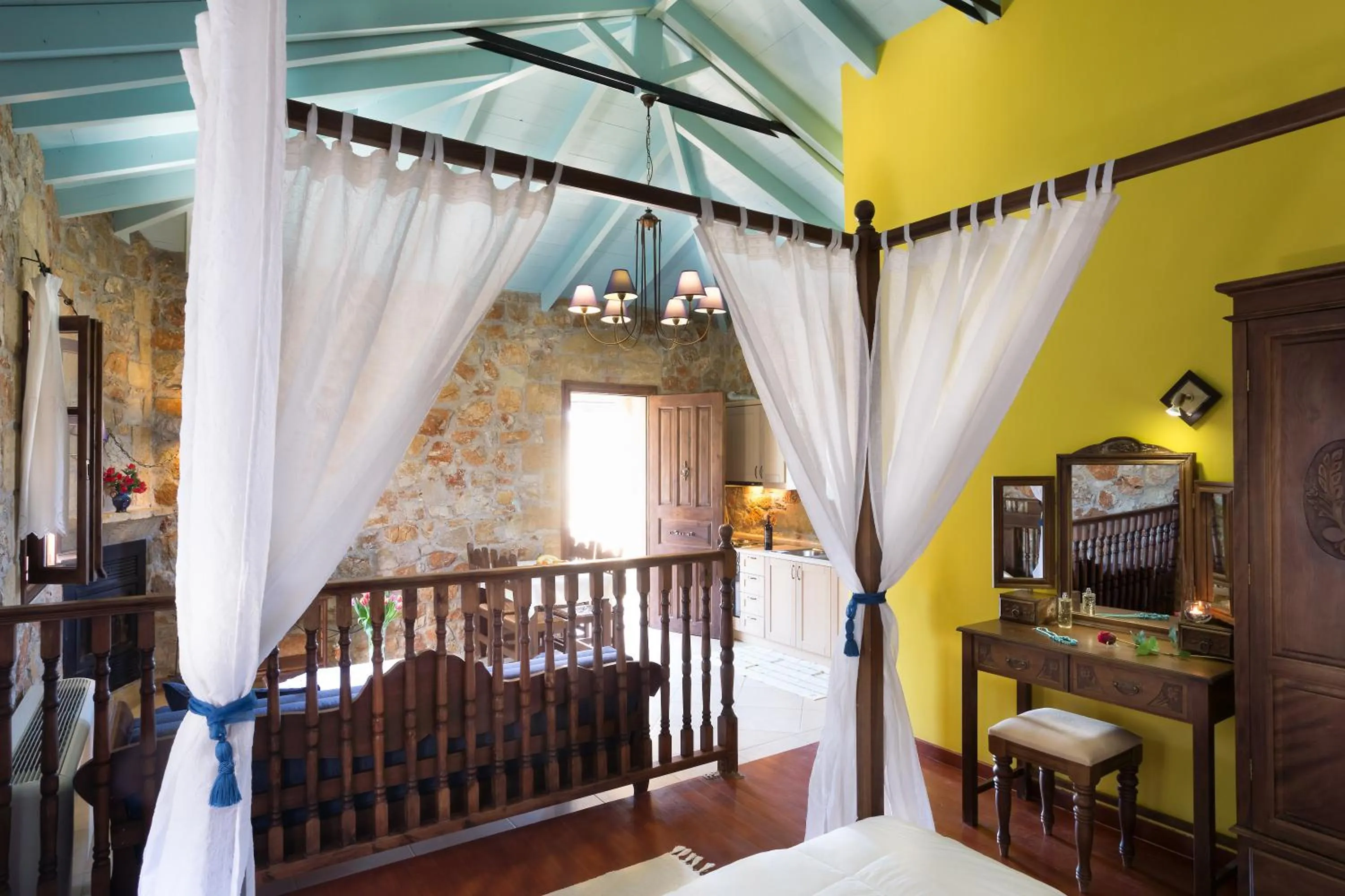 Kitchen or kitchenette, Bed in Klymeni Traditional Homes