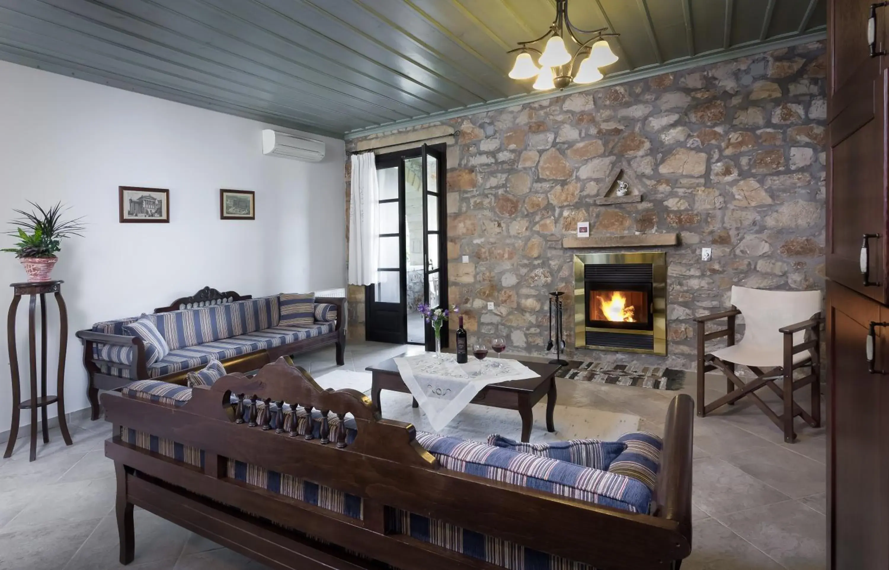One-Bedroom Apartment in Klymeni Traditional Homes One-Bedroom Apartment in Klymeni Traditional Homes
