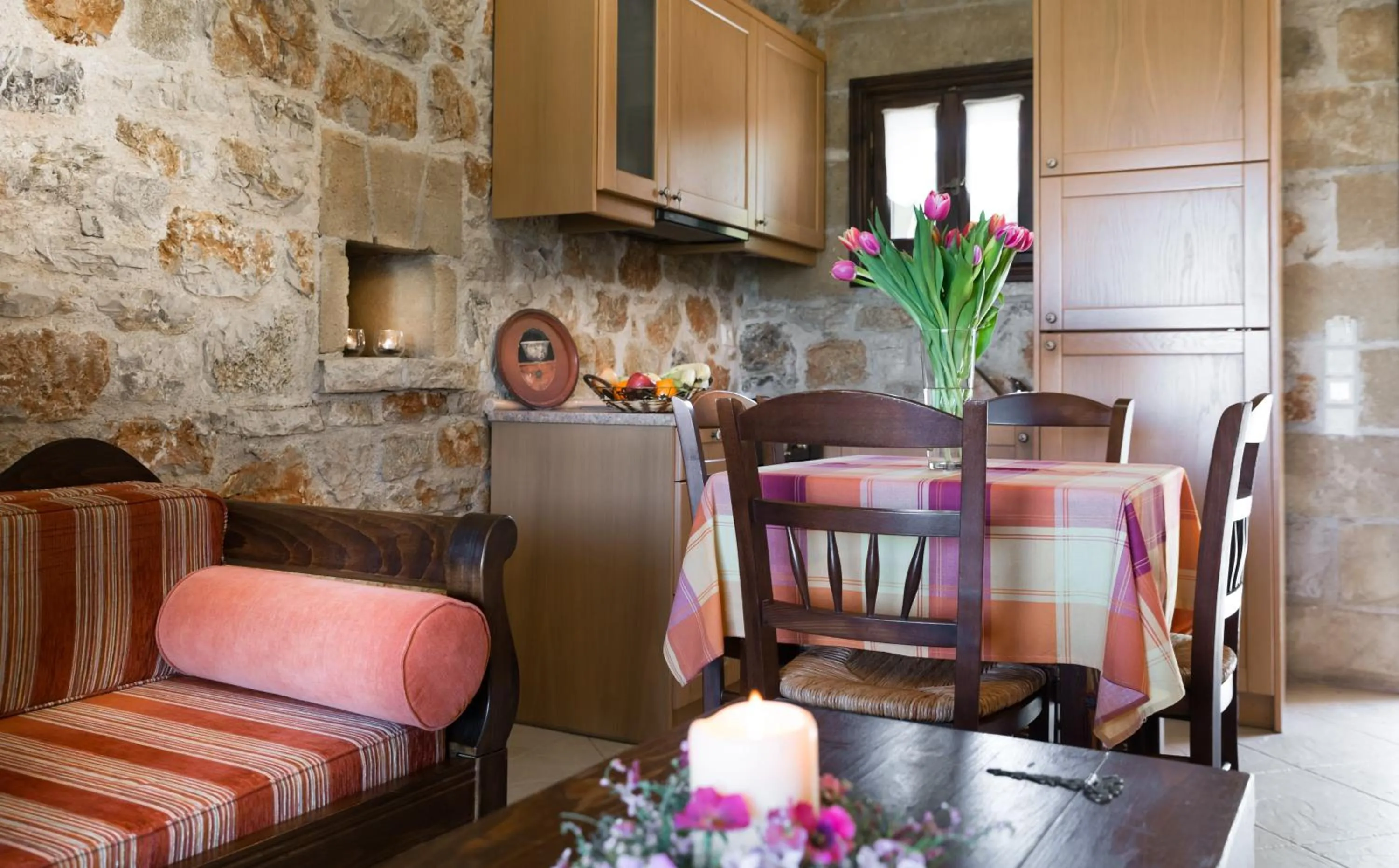 Kitchen or kitchenette in Klymeni Traditional Homes